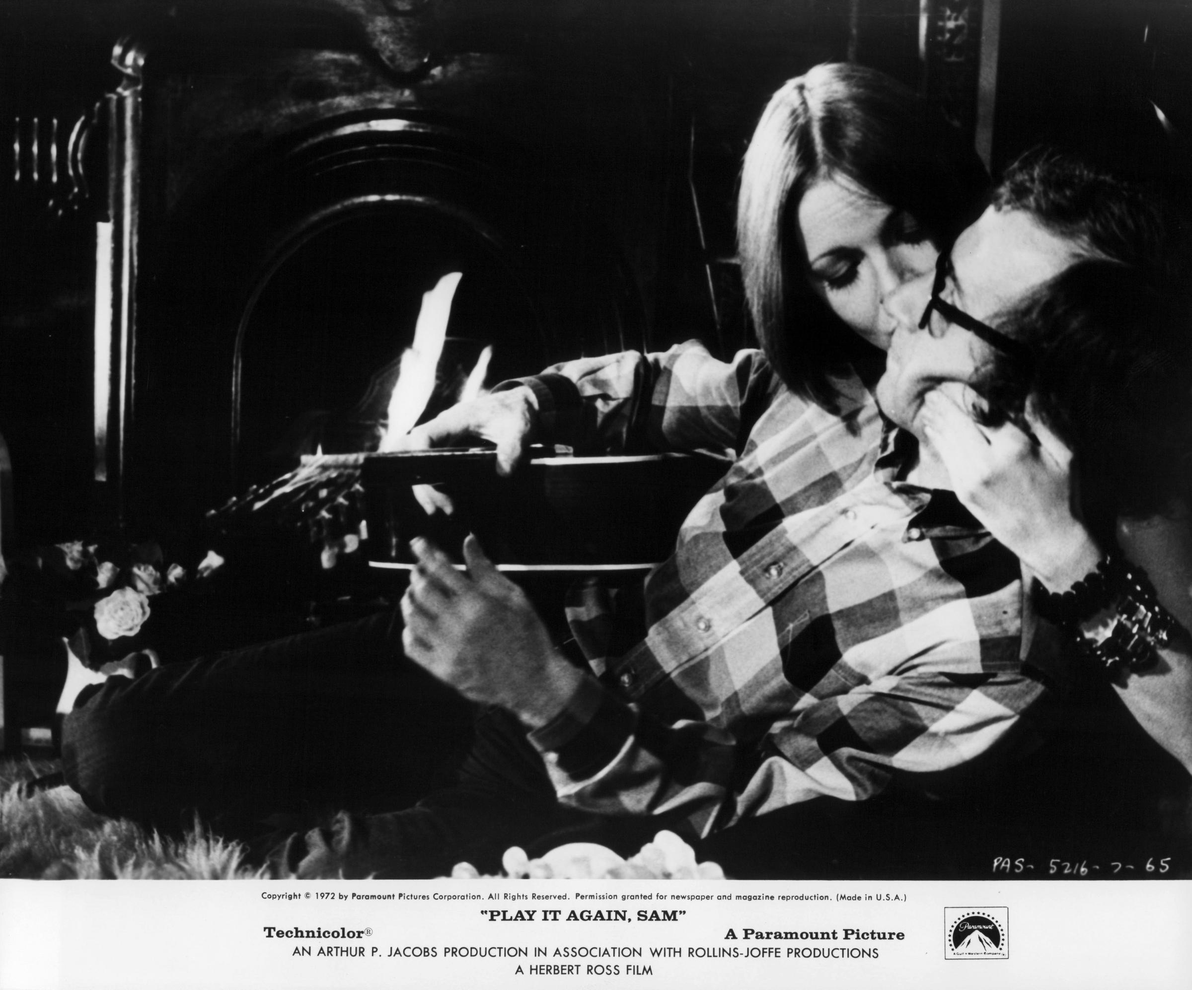 Woody Allen et Diane Keaton dans « Play It Again, Sam » en 1972 | Source : Getty Images
