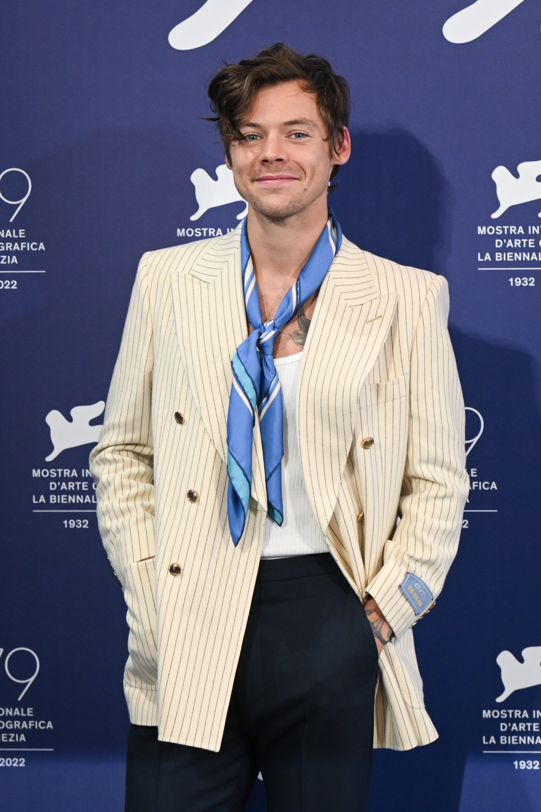 Harry Styles assiste à la séance photo pour "Don't Worry Darling" lors du 79e Festival international du film de Venise, le 5 septembre 2022 à Venise, en Italie I Source : Getty Images