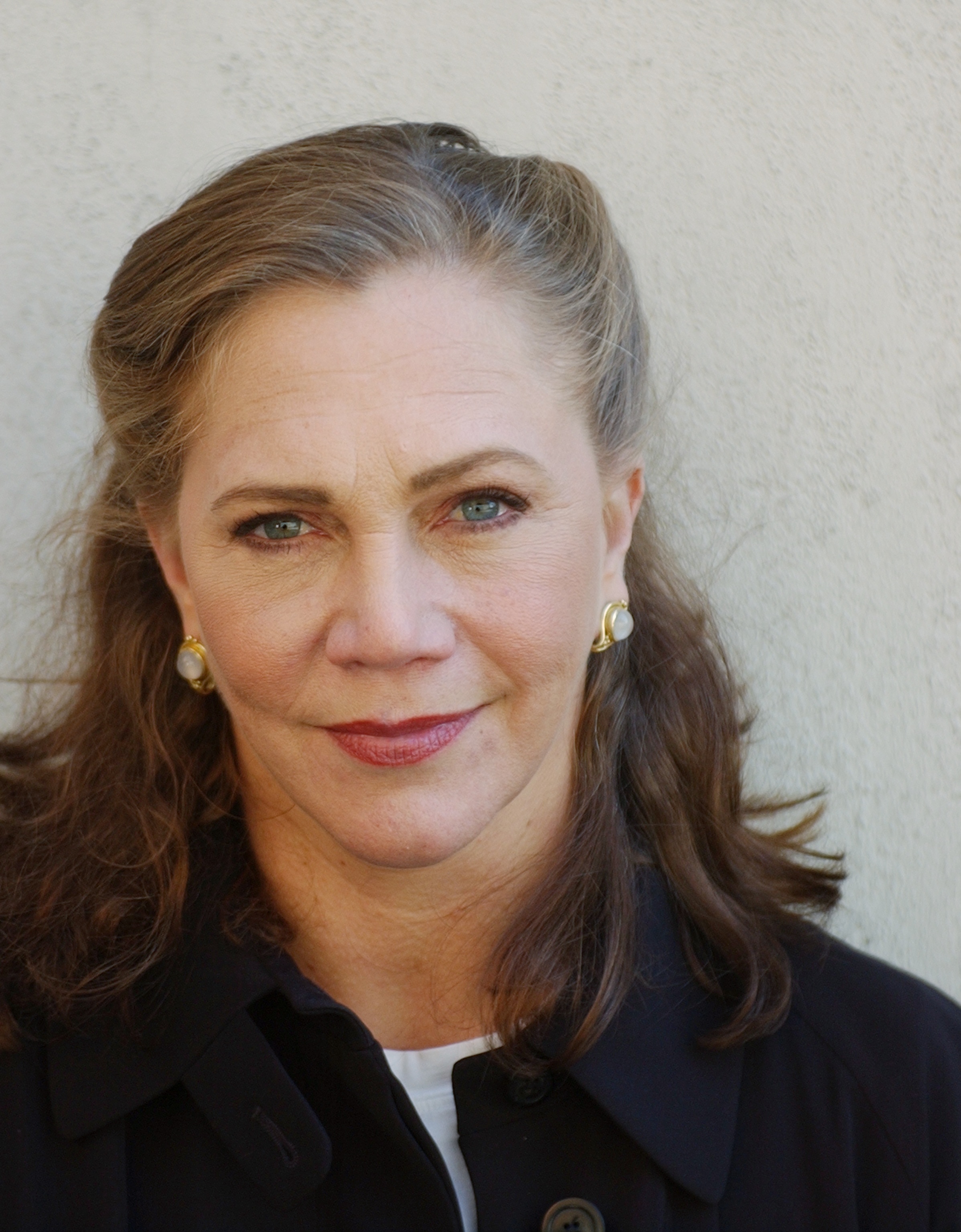 Kathleen Turner aux studios ABC sur W. 66th St le 19 février 2002 | Source : Getty Images
