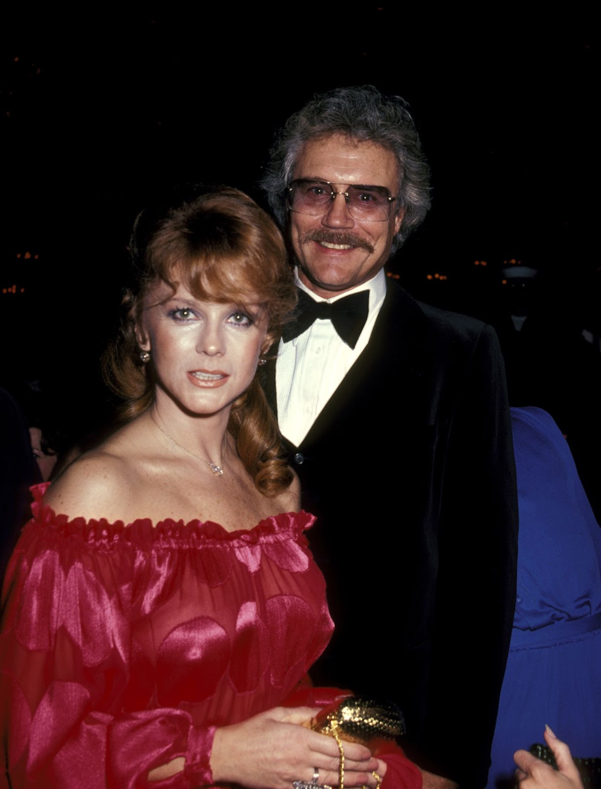 L'actrice suédoise et Roger Smith photographiés à l'hôtel Beverly Hilton le 6 mars 1981, en Californie. | Source : Getty Images
