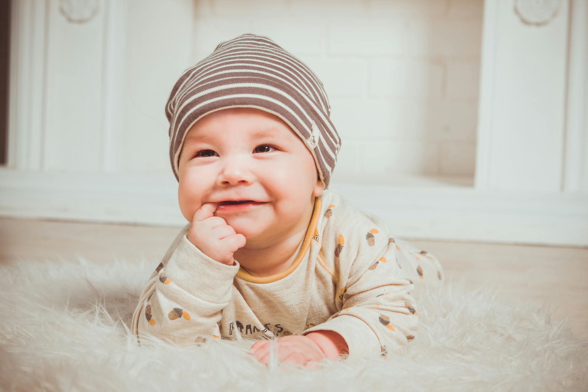 Un bébé qui sourit | Source : Pexels