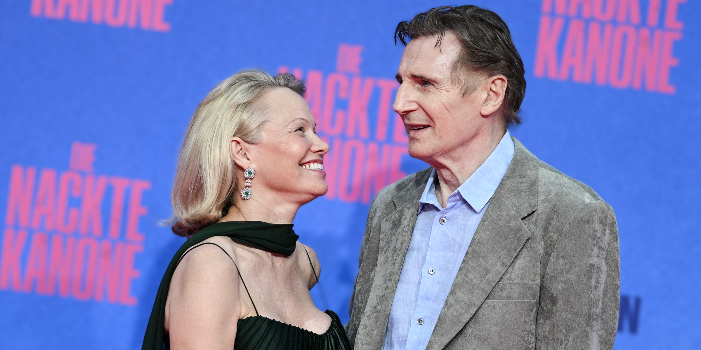 Pamela Anderson et Liam Neeson | Source : Getty Images
