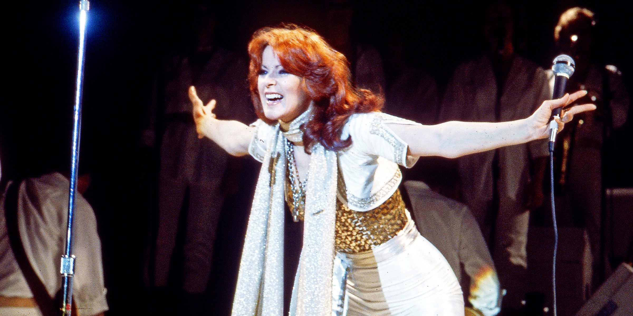La chanteuse se produit sur scène, 1977 | Source : Getty Images