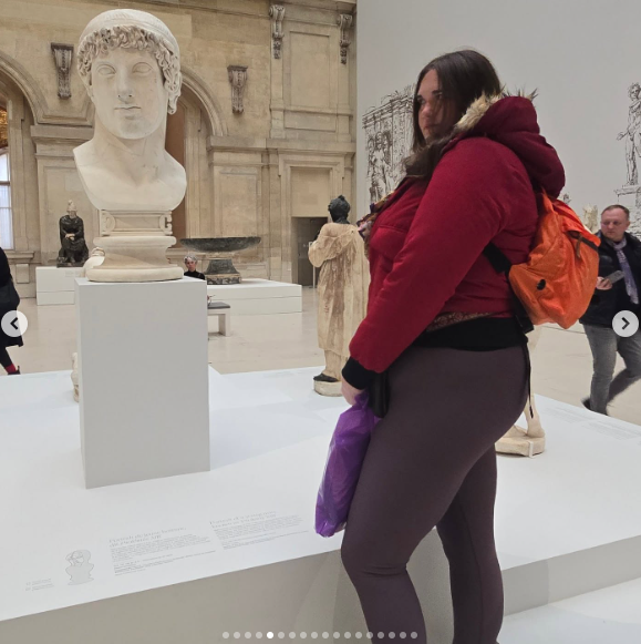 Une capture d'écran d'Aly Stosz tirée d'un post daté du 26 novembre 2024. | Source : Instagram/alllllllllllllllllls