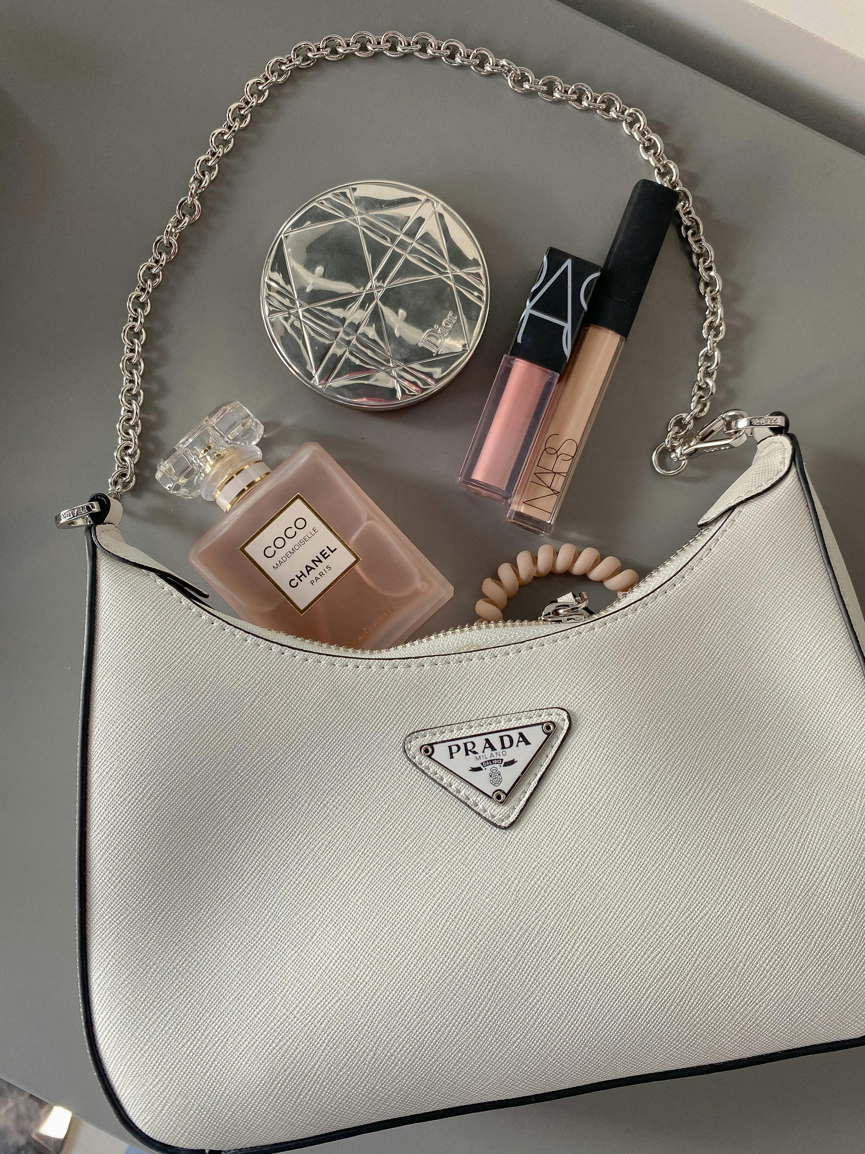 Un sac de luxe blanc | Source : Pexels
