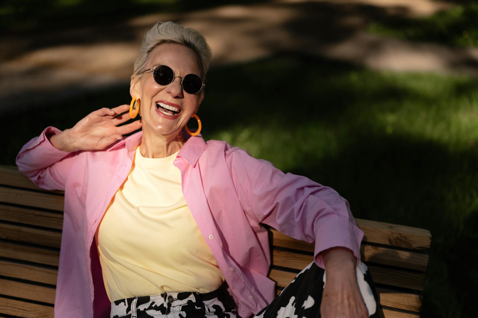 Une femme âgée qui rit | Source : Pexels