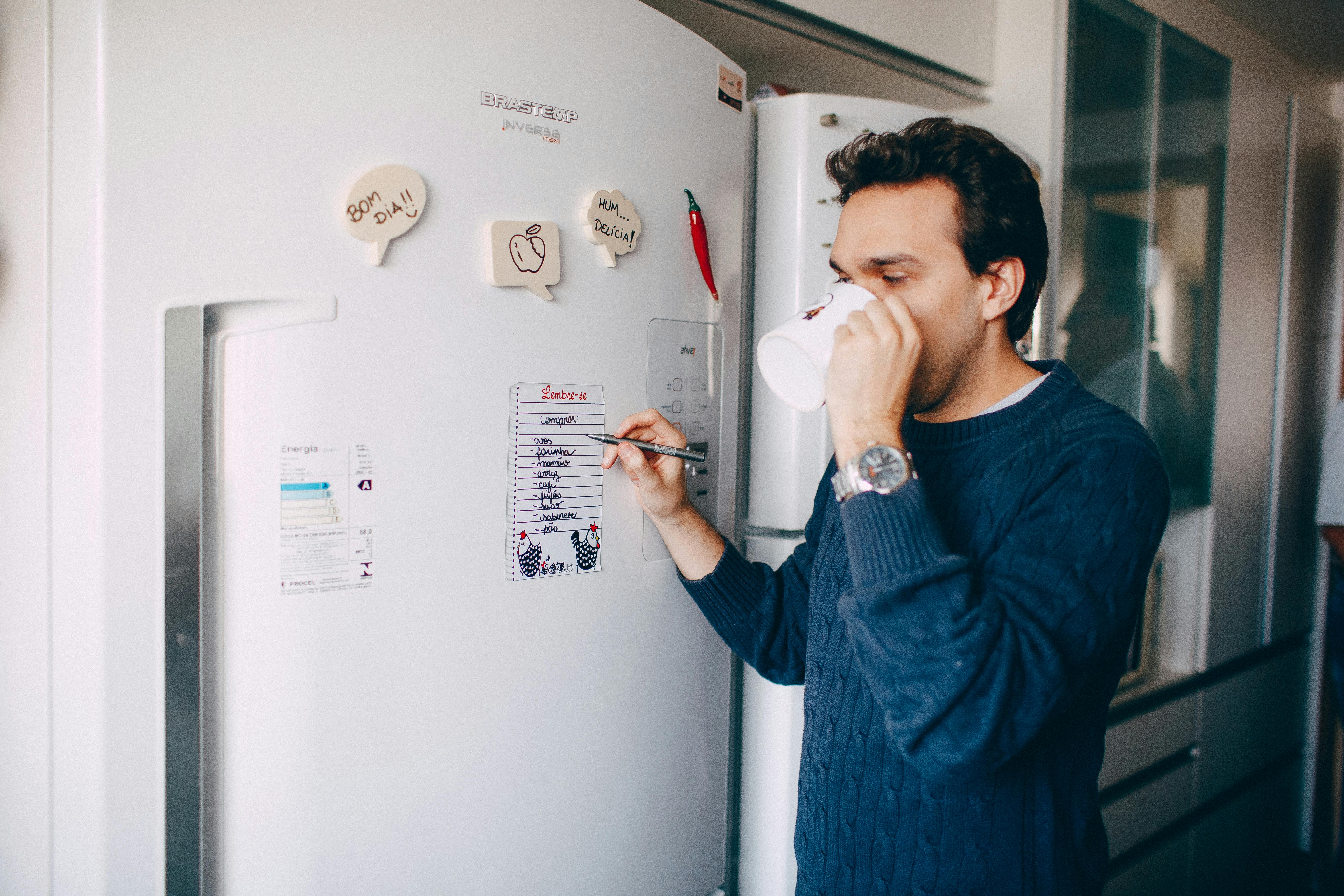 Eric rejette avec désinvolture les sentiments de Jane à propos de l'affiche | Source : Pexels