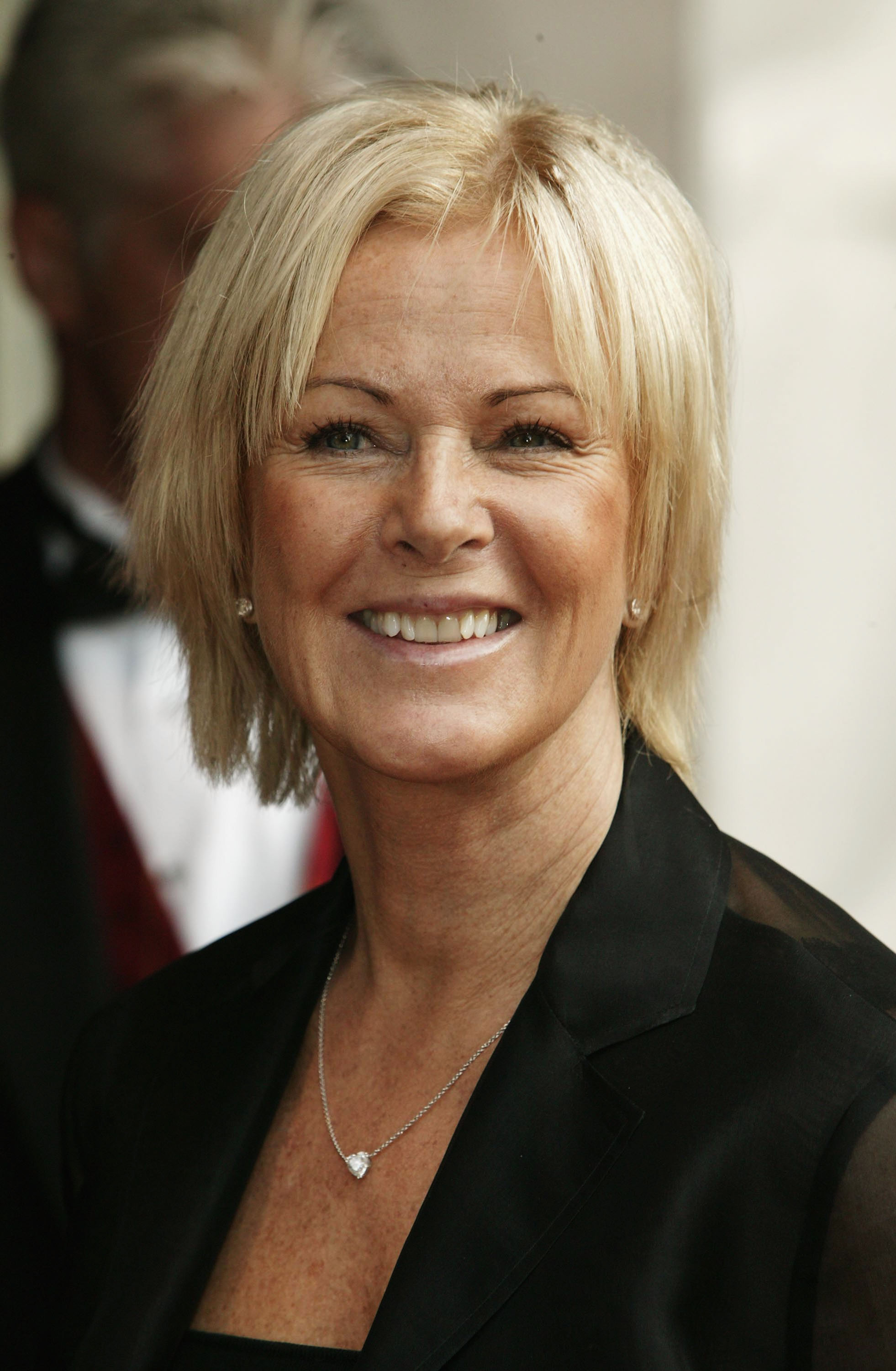 La chanteuse lors du gala de charité royal pour la comédie musicale « Mamma Mia » le 10 juin 2004 à Londres | Source : Getty Images