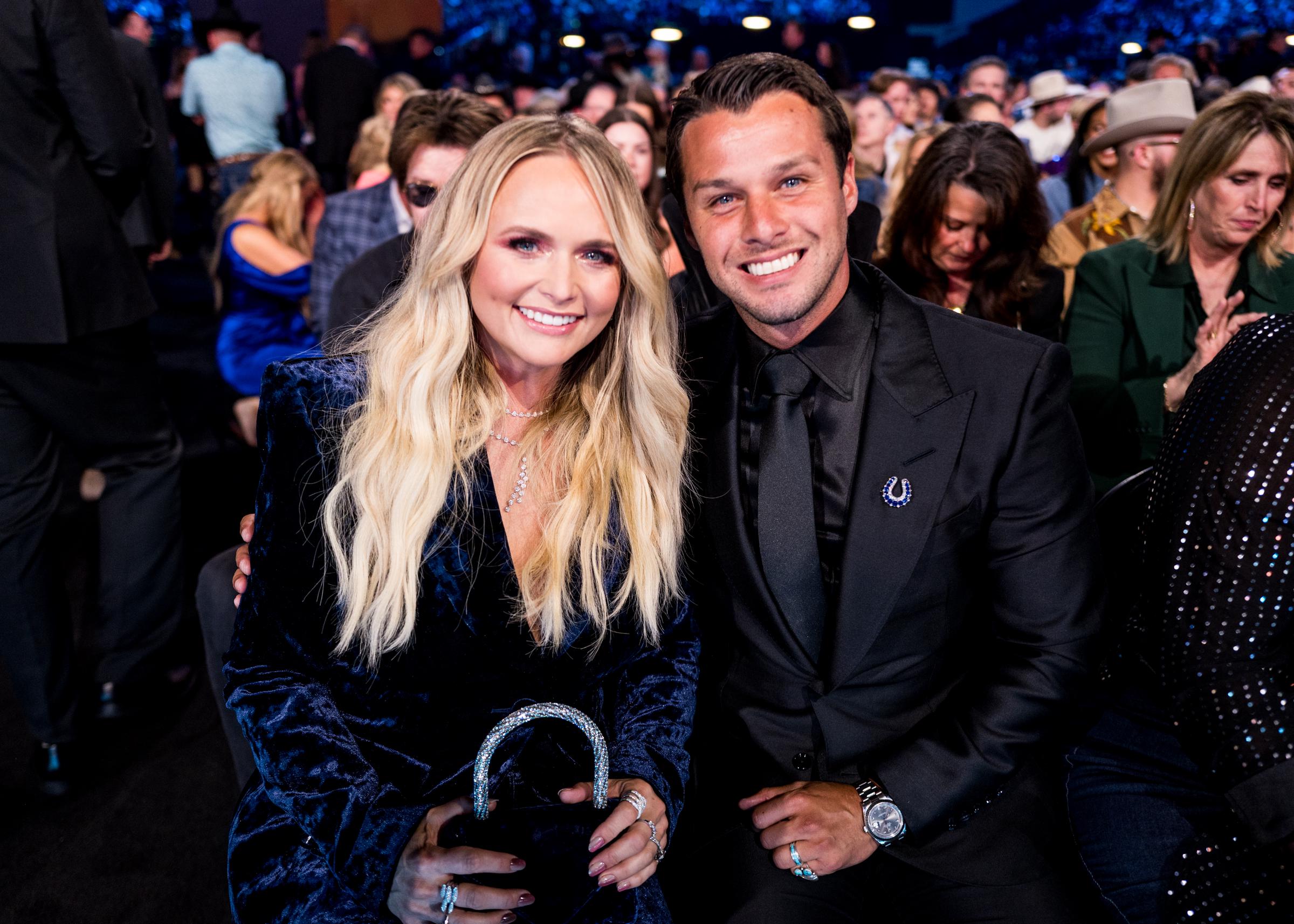 Miranda Lambert et Brendan McLoughlin assistent à la 60e cérémonie des Academy of Country Music Awards au Star de Frisco le 08 mai 2025 | Source : Getty Images
