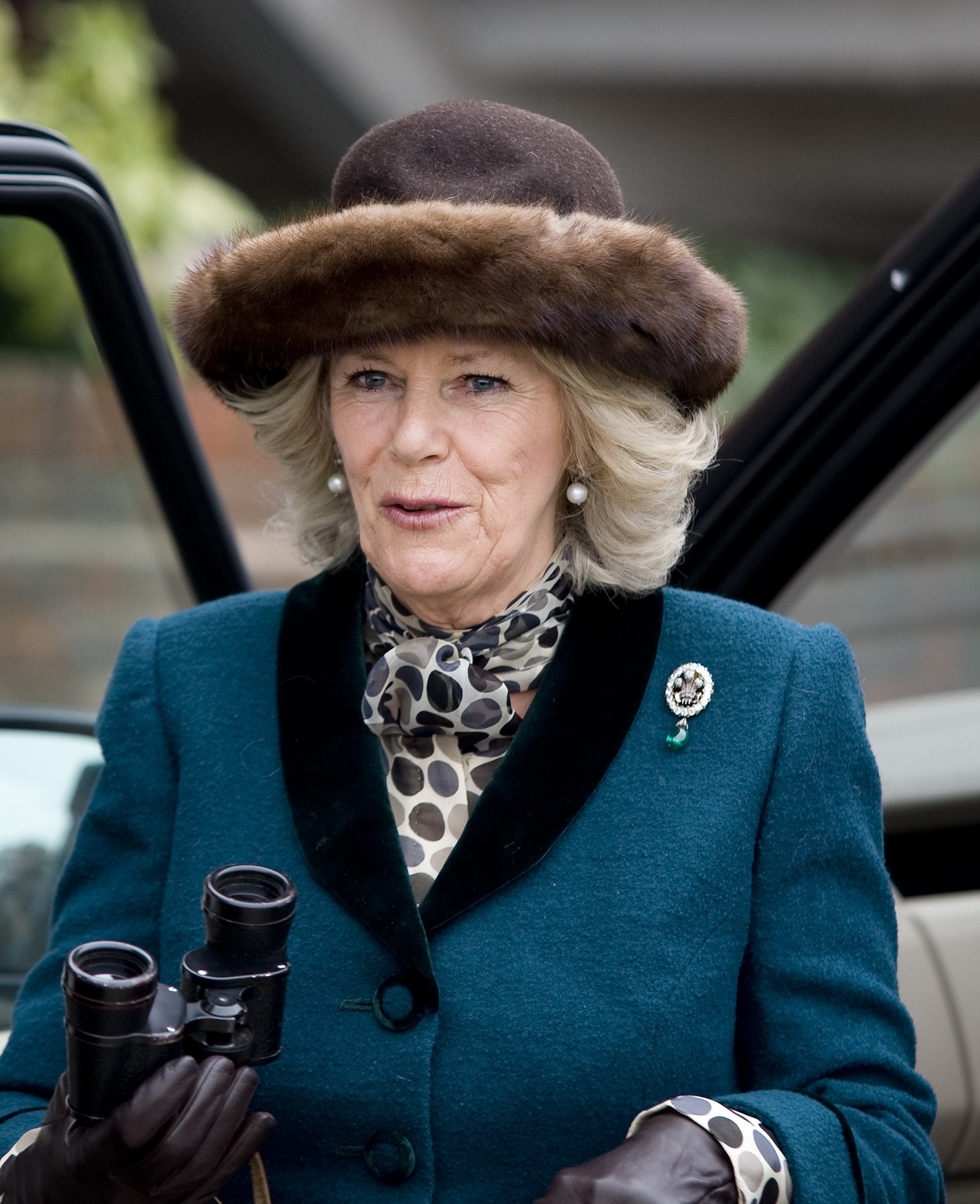 Camilla, duchesse de Cornouailles, à l'hippodrome de Cheltenham pendant le deuxième jour du festival de Cheltenham, le 14 mars 2012 à Cheltenham, en Angleterre | Source : Getty Images