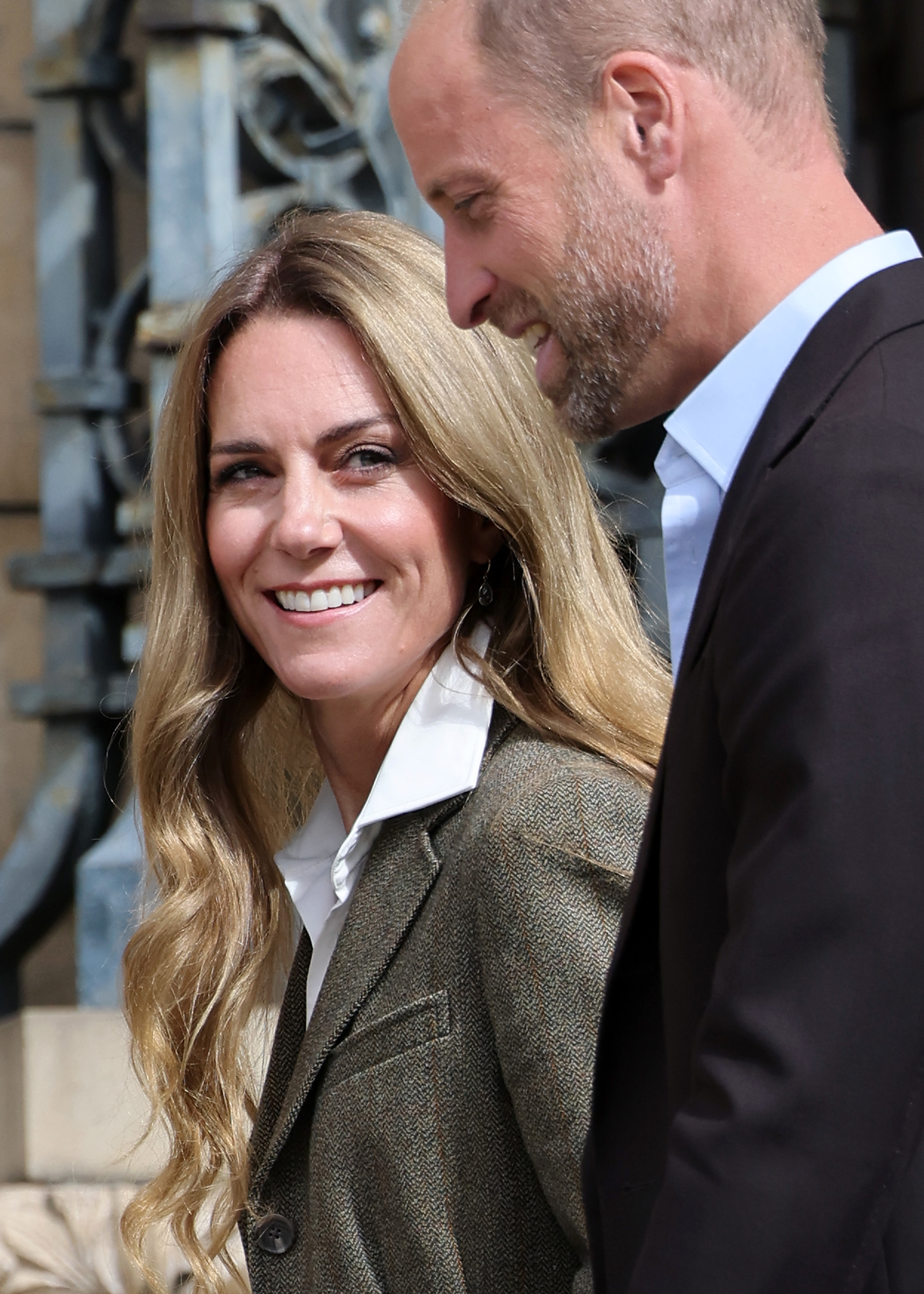 La princesse Catherine sourit aux côtés du prince William lors de leur visite des jardins du Musée d'histoire naturelle à Londres, le 4 septembre 2025 | Source : Getty Images