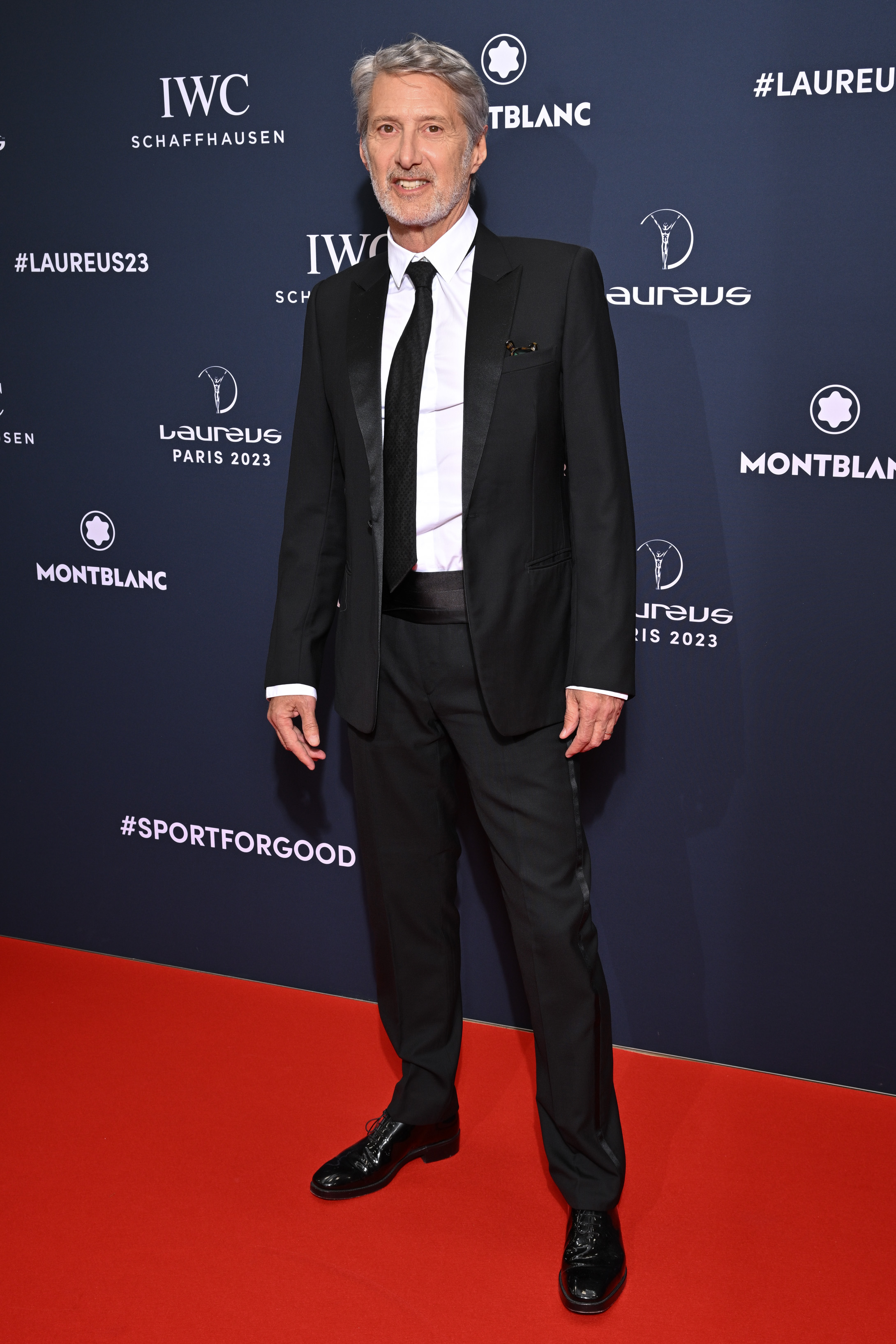 Le présentateur de télévision Antoine de Caunes arrive aux Laureus World Sport Awards 2023 à la Cour Vendôme, le 8 mai 2023 à Paris, en France I Source : Getty Images
