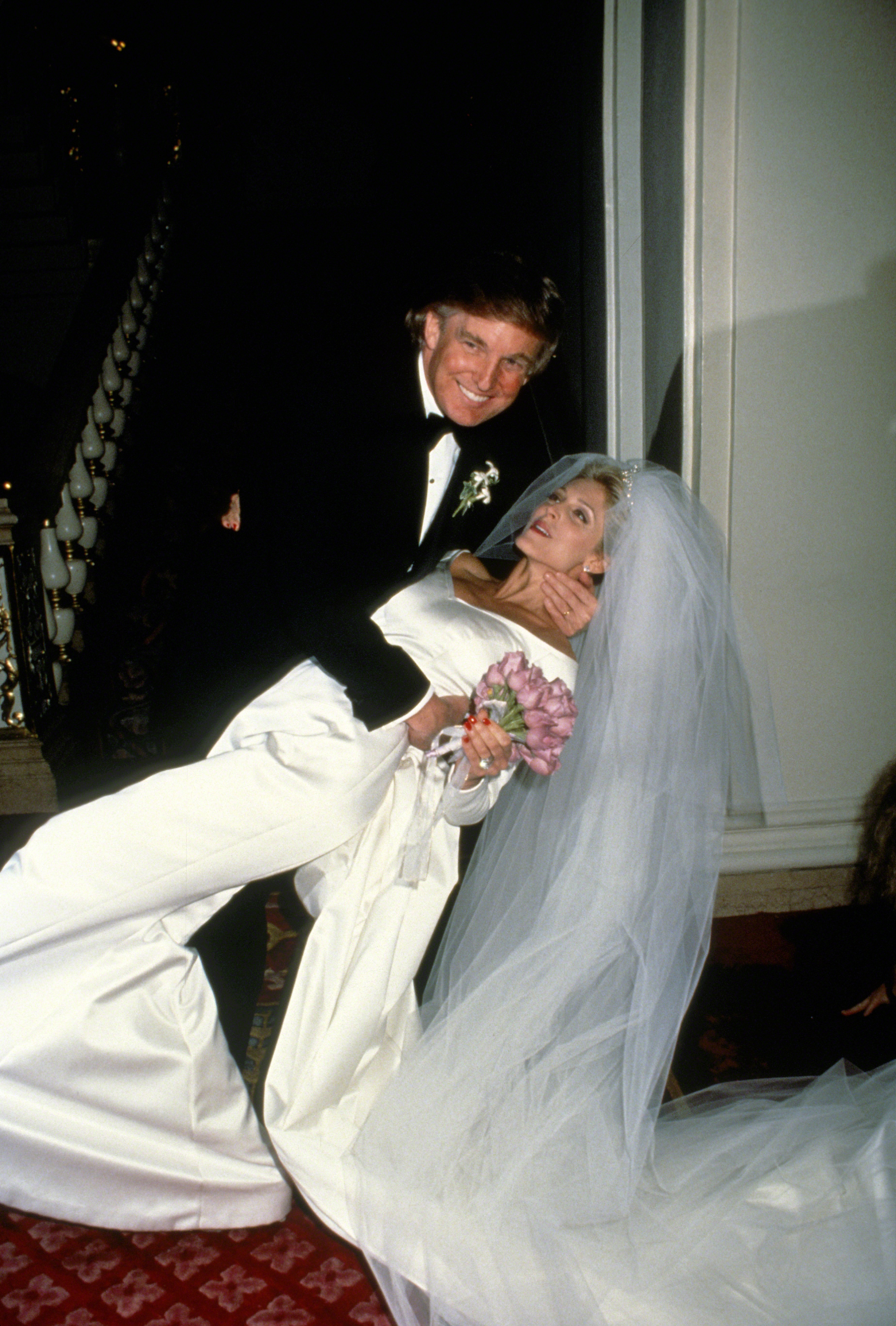 Mariage de Donald Trump et Marla Maples à l'hôtel Plaza vers 1993 à New York. | Source : Getty Images