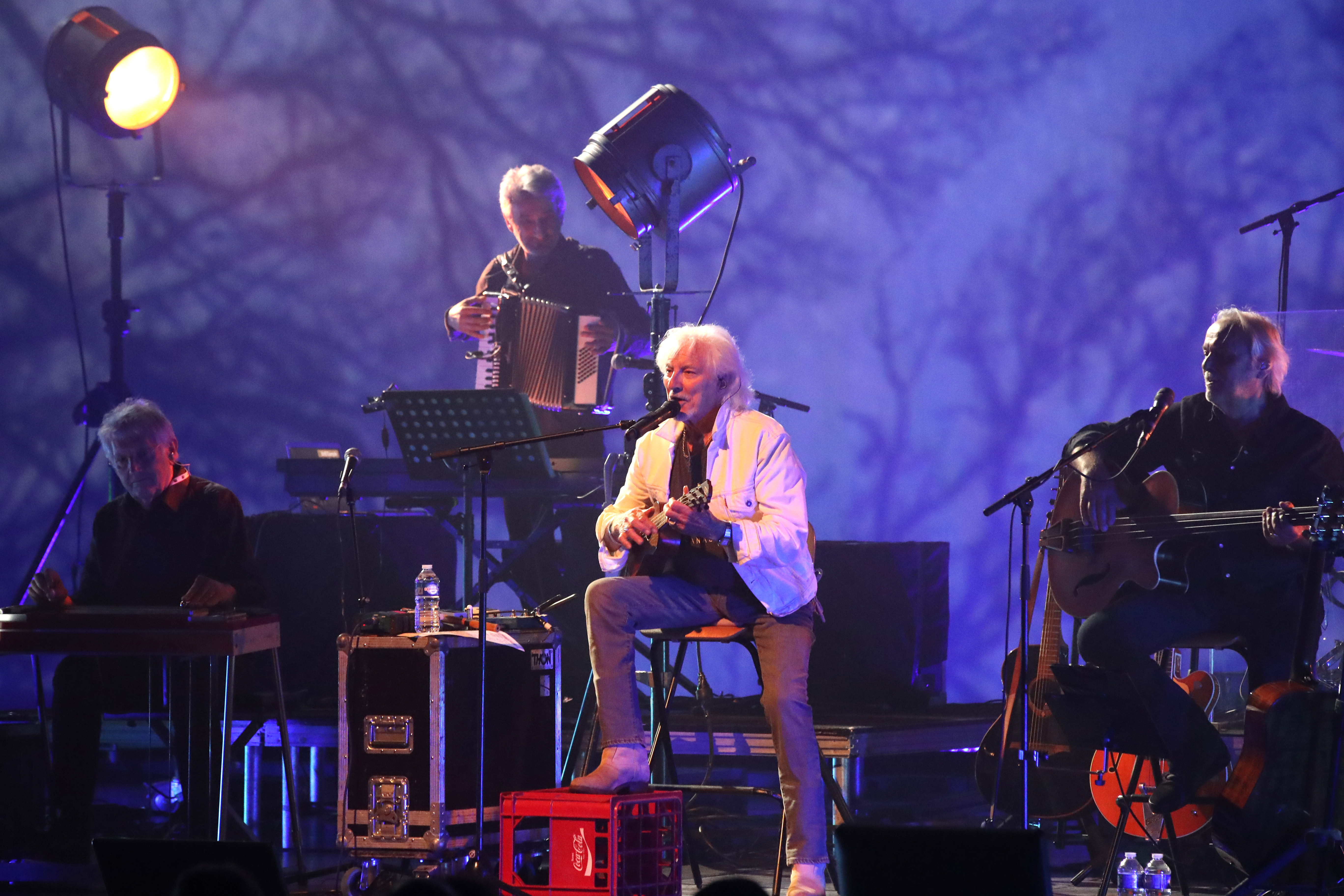 Le chanteur Hugues Aufray se produit à La Seine Musicale le 26 juin 2021 à Boulogne-Billancourt, France I Source : Getty Images