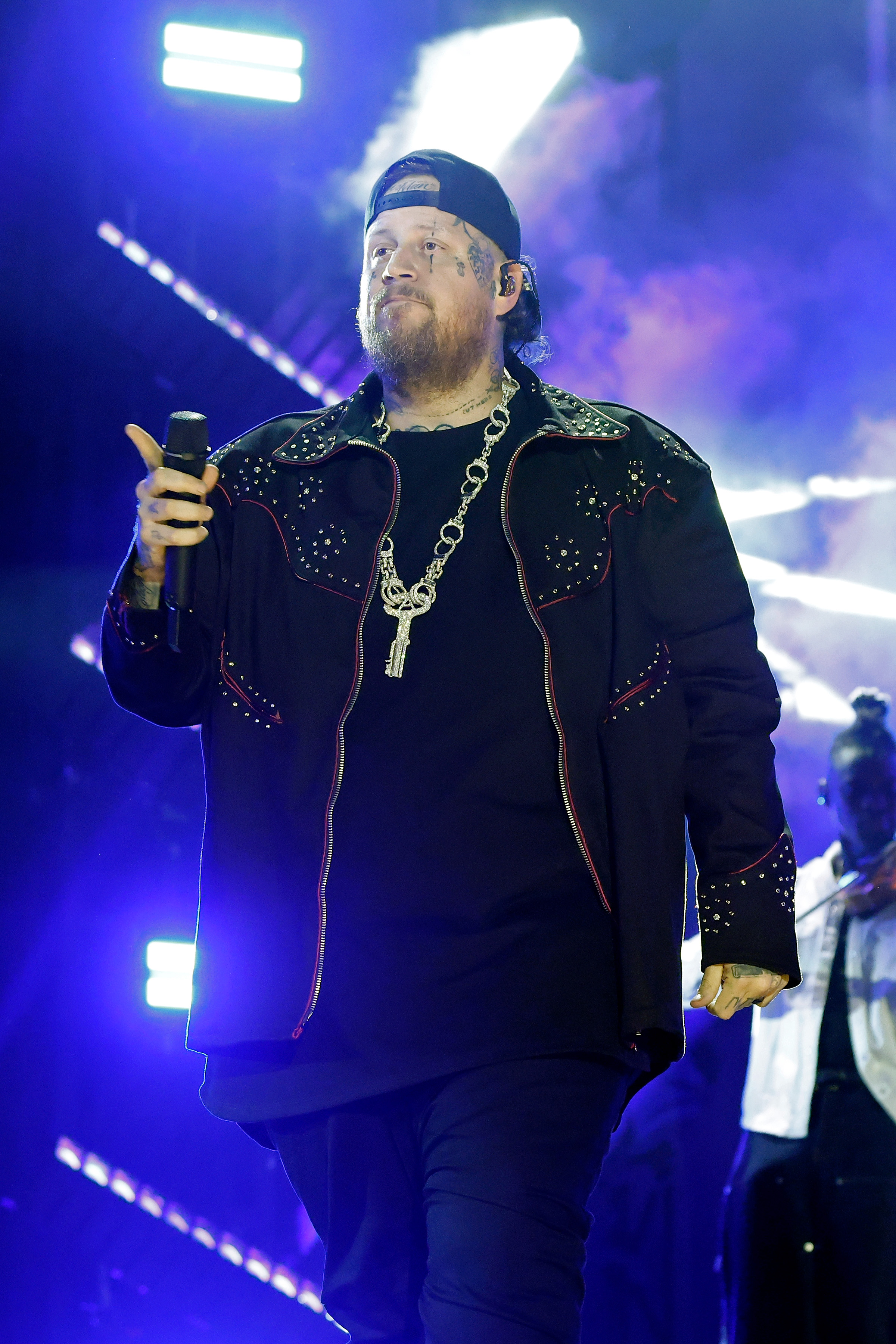 Jelly Roll se produit pendant le CMA Fest 2025 le 6 juin à Nashville, Tennessee. | Source : Getty Images