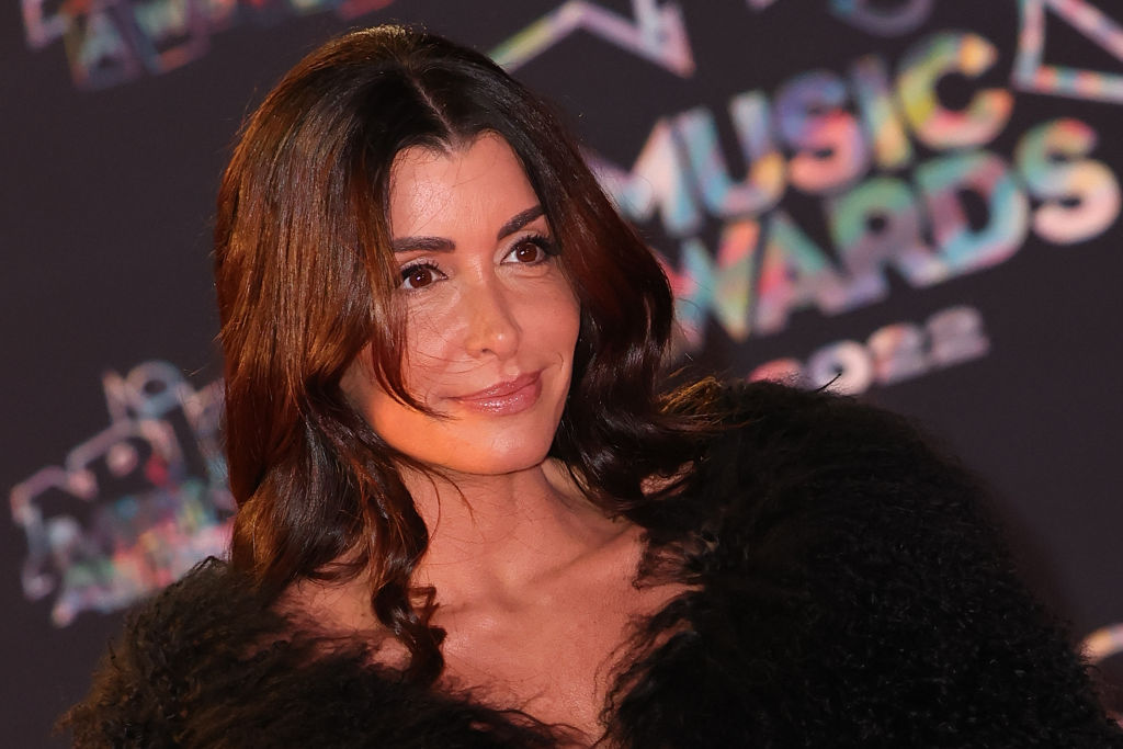 Jenifer Bartoli assiste à la 24e cérémonie des NRJ Music Awards - Arrivées sur le tapis rouge au Palais des Festivals, le 18 novembre 2022 à Cannes, en France I Source : Getty Images