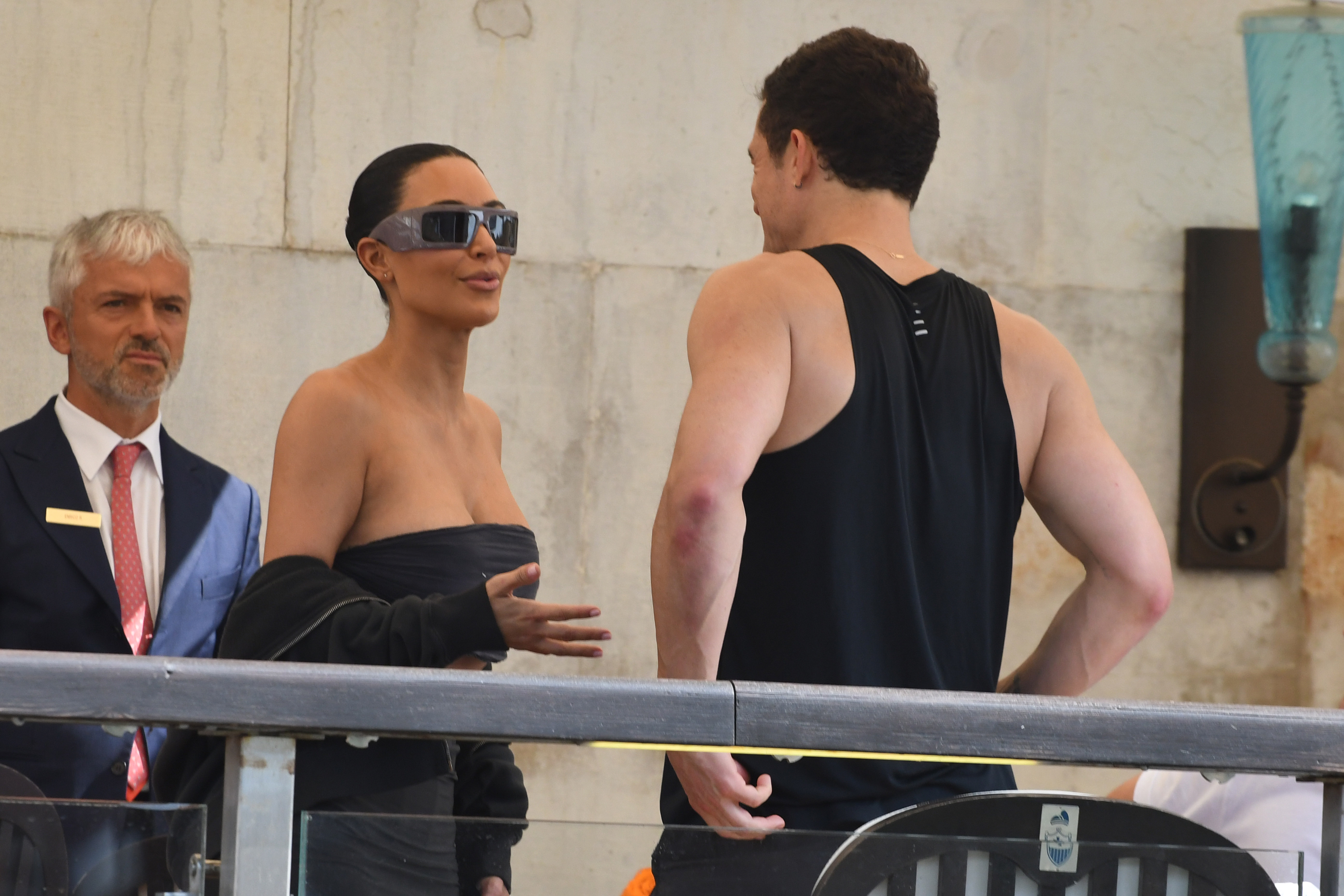 Kim Kardashian et Orlando Bloom se rencontrent avant le mariage de Jeff Bezos et Lauren Sanchez, le 26 juin 2025 à Venise, en Italie | Source : Getty Images