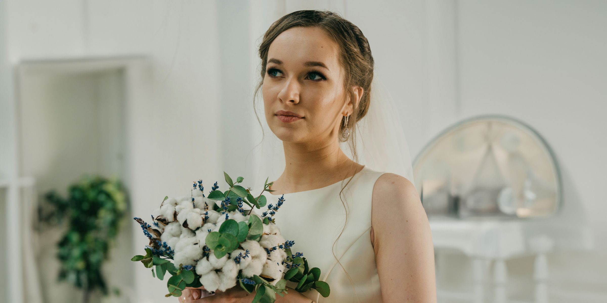 Une mariée tenant un bouquet | Source : Pexels