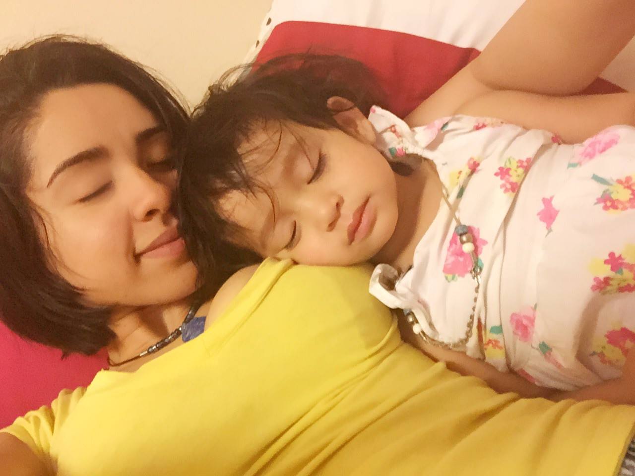 Ivanna Ortiz photographiée avec son enfant, le 6 mai 2016 | Source : Facebook/ivanna.ortiz