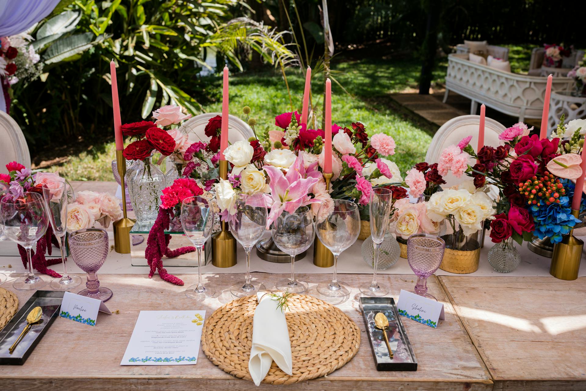 Décorations de fête sur une table | Source : Pexels