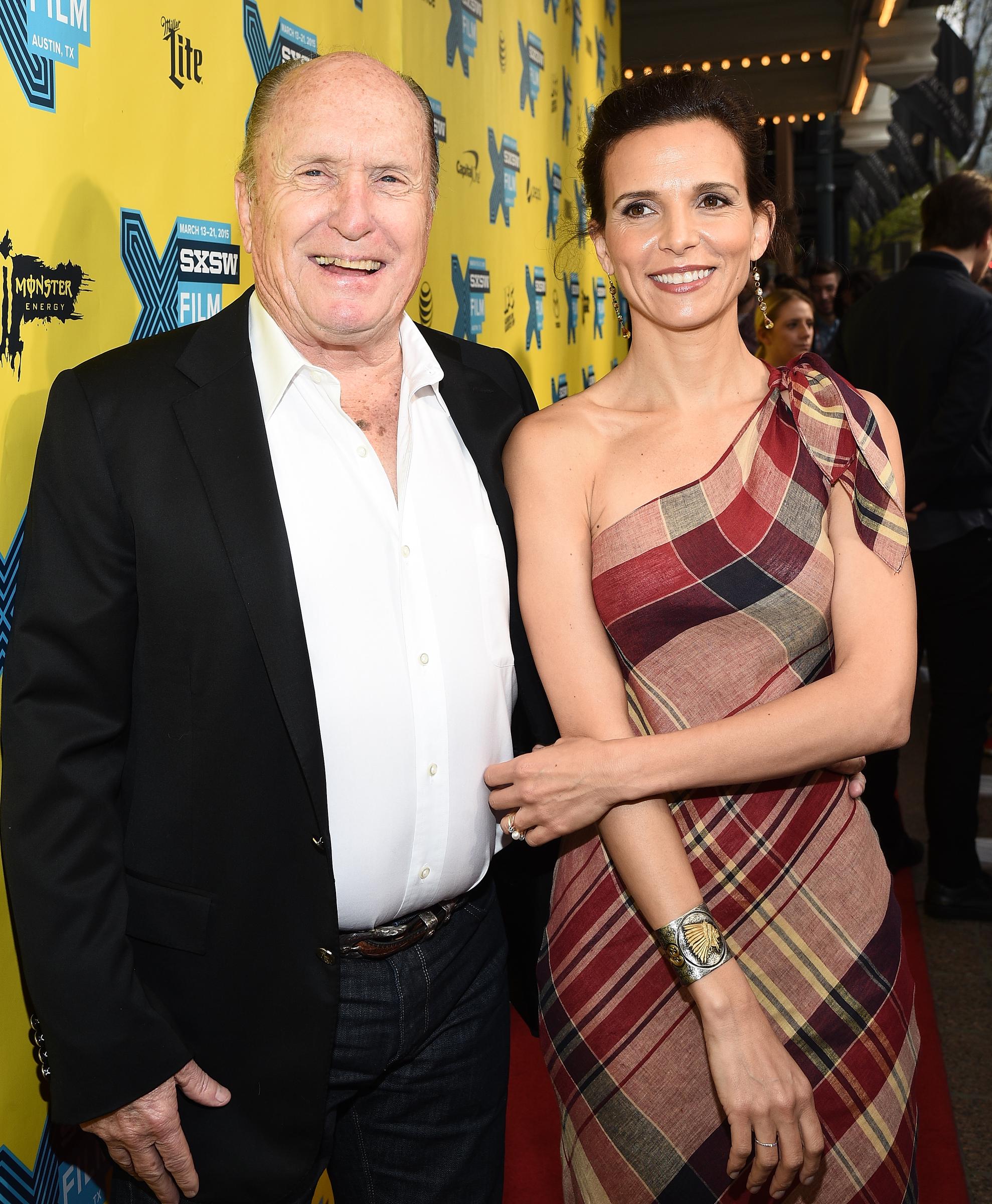 Robert et Luciana Duvall assistent à la première de « Wild Horses » lors du SXSW Music, Film + Interactive Festival 2015, le 17 mars 2015 | Source : Getty Images