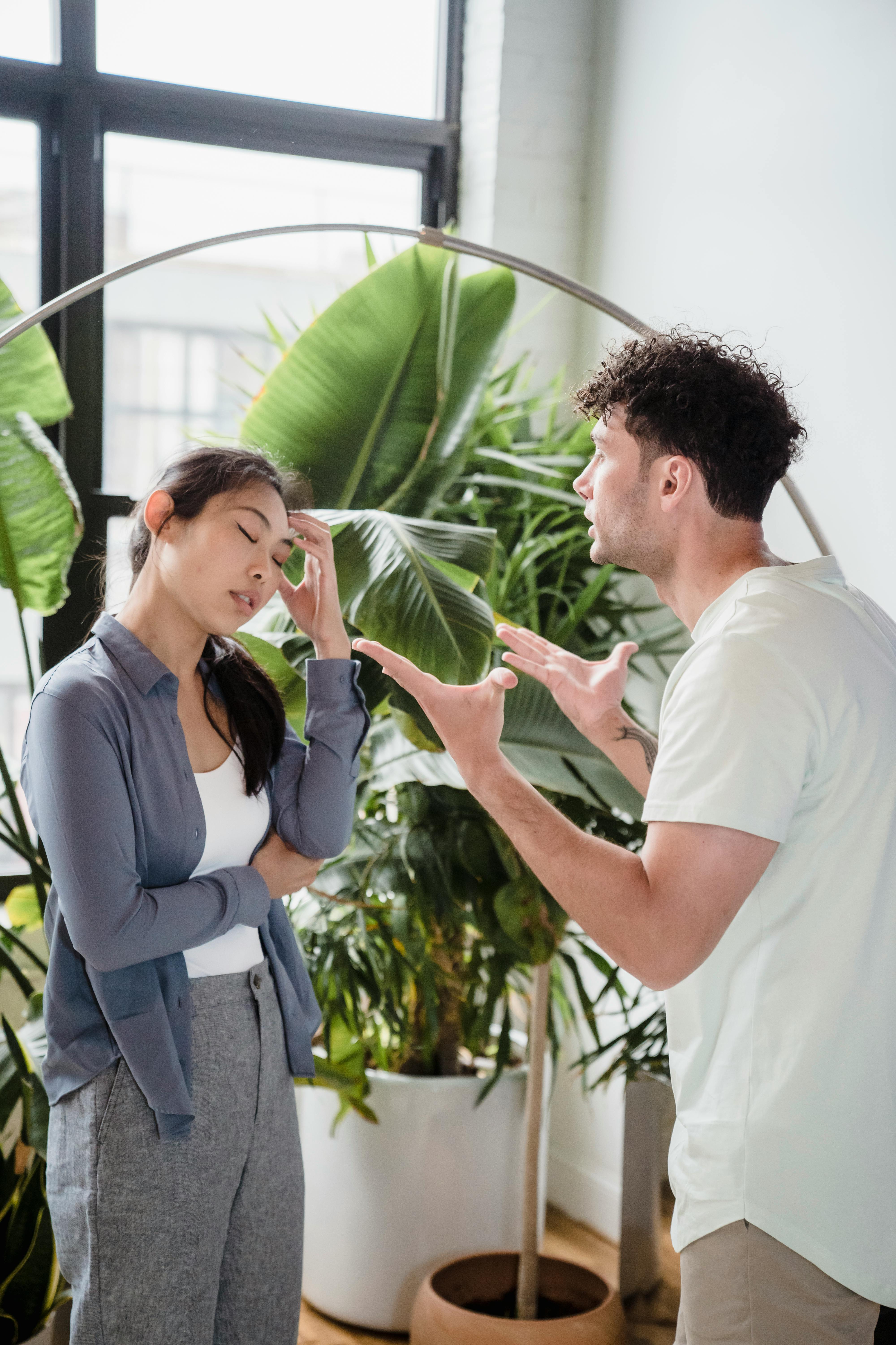 Un homme et une femme qui se disputent | Source : Pexels