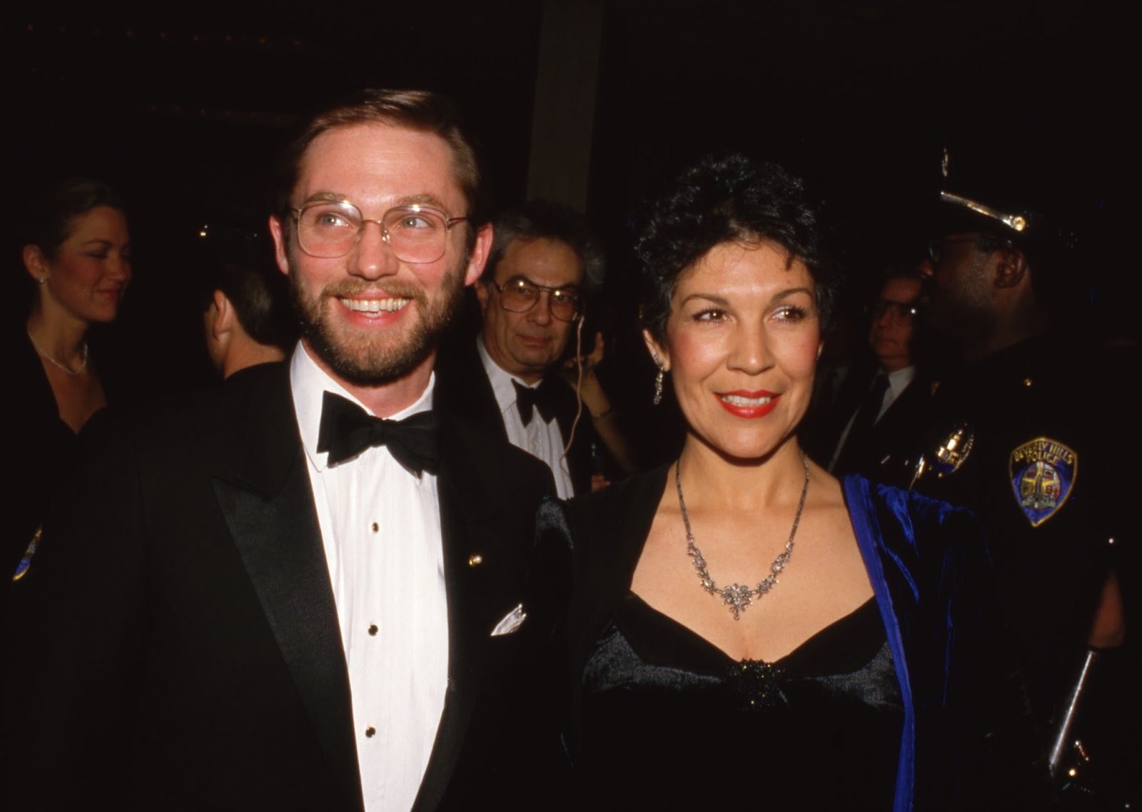 Richard Thomas et Alma Gonzales photographiés le 22 octobre 1986. | Source : Getty Images
