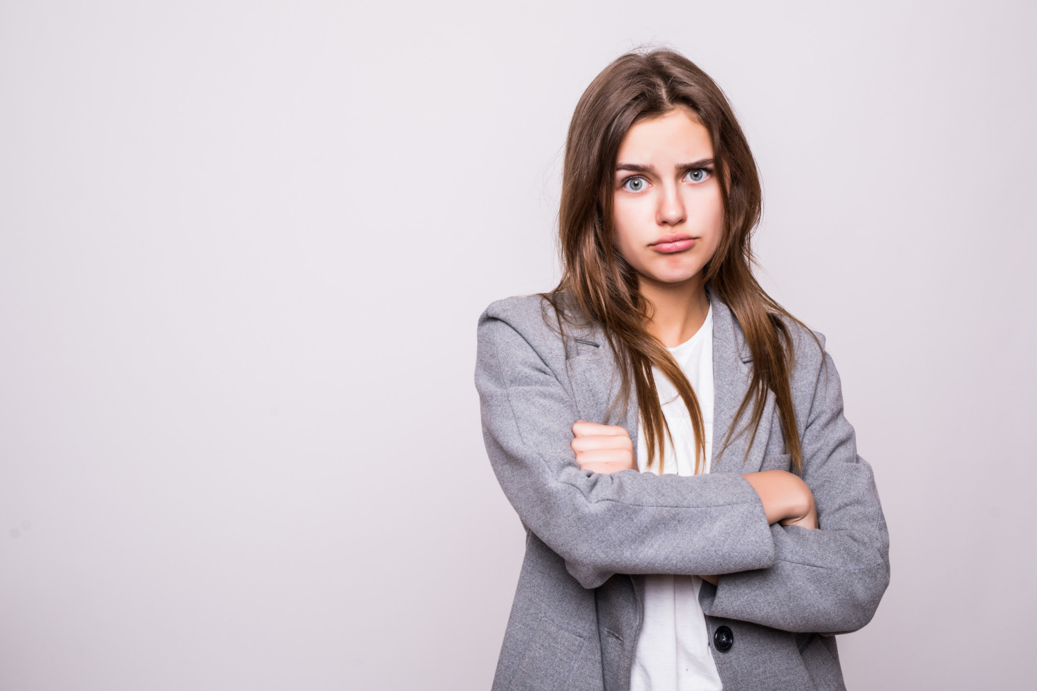 Une femme mécontente | Source : Freepik