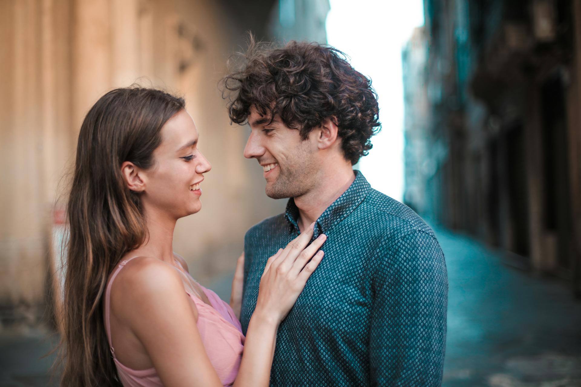 Un couple heureux | Source : Pexels