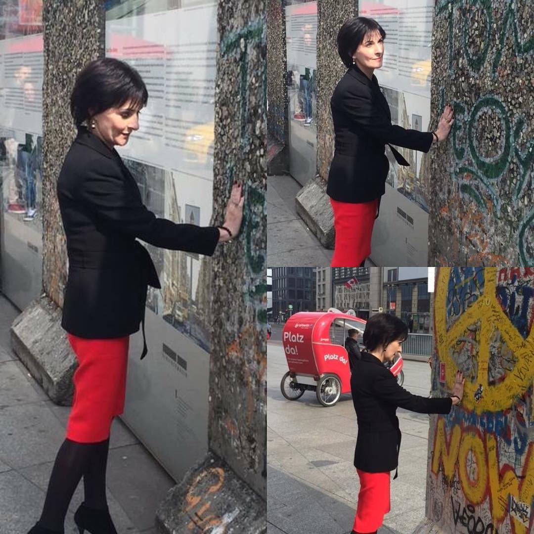 La célèbre chanteuse à partir d'un post daté du 6 avril 2016. | Source : Instagram/official_enya