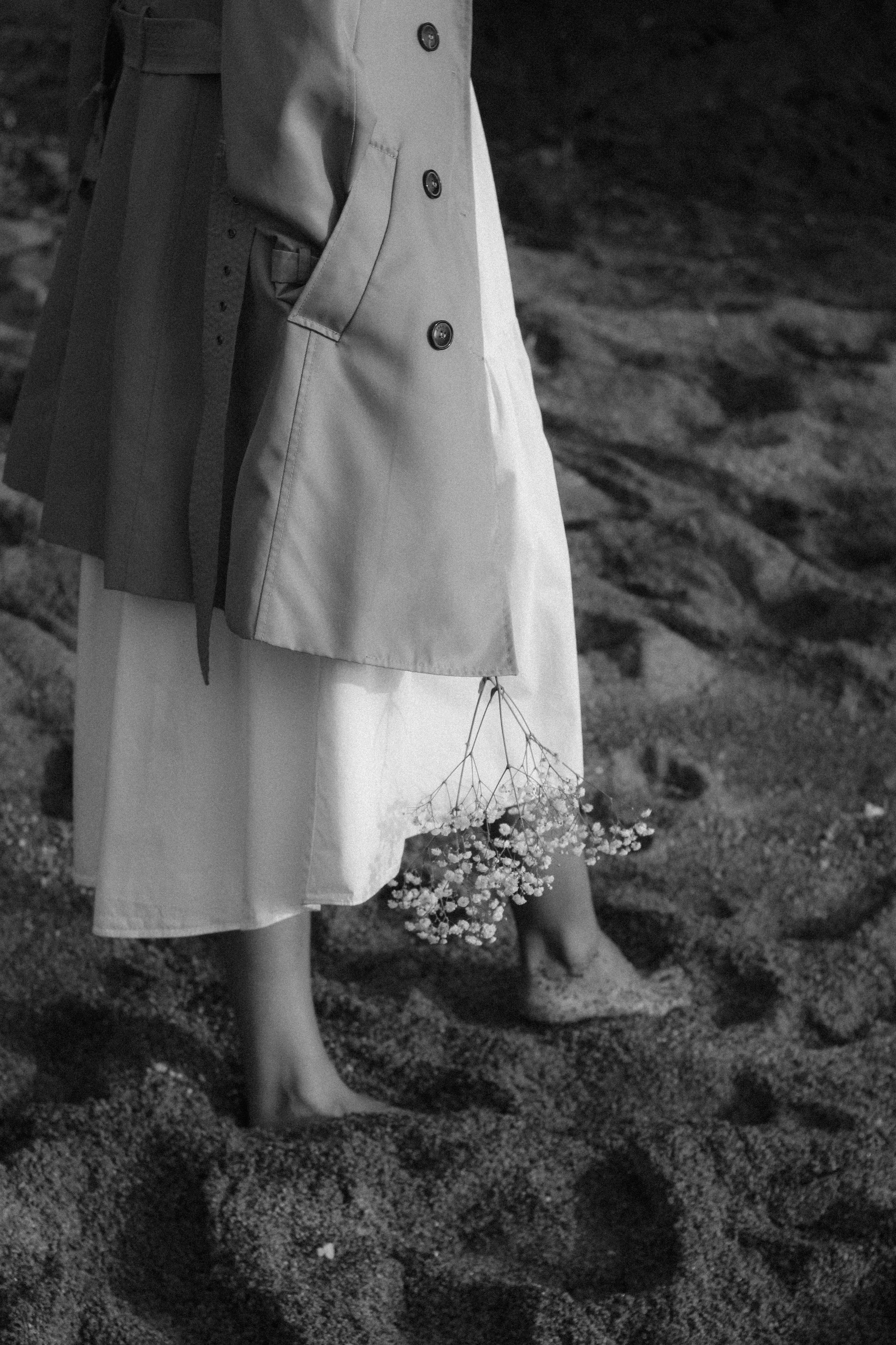 Une femme marchant sur la plage | Source : Pexels