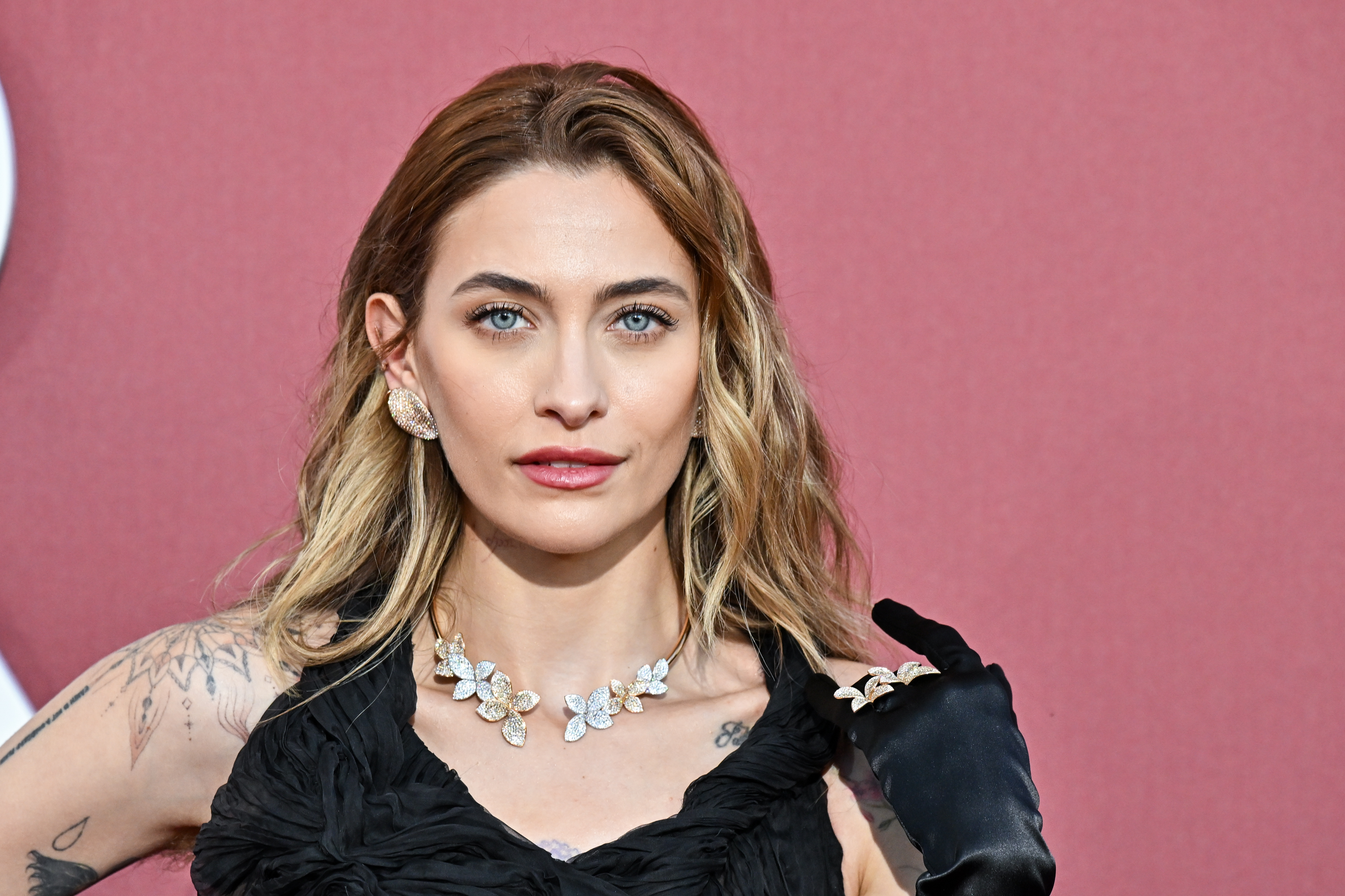 Paris Jackson assiste à la 30e édition du gala amfAR Cannes, présenté par Chopard et le Festival international du film de la Mer Rouge, à l'Hôtel du Cap-Eden-Roc à Cap d'Antibes, en France, le 23 mai 2024.