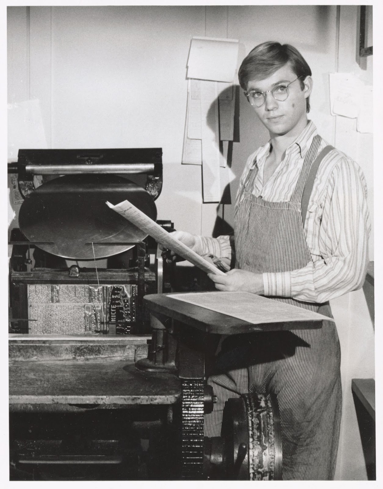 Richard Thomas lors du tournage de « The Waltons » en 1977. | Source : Getty Images