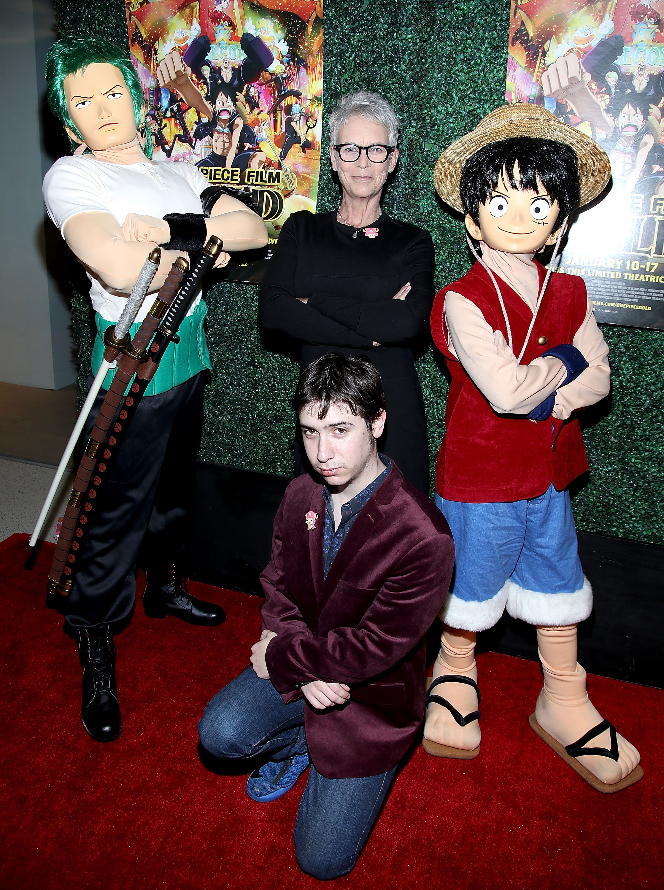 Jamie Lee Curtis et son fils Thomas Guest assistent à la première du film « One Piece Film: Gold » présenté par Funimation Films le 5 janvier 2017 | Source : Getty Images