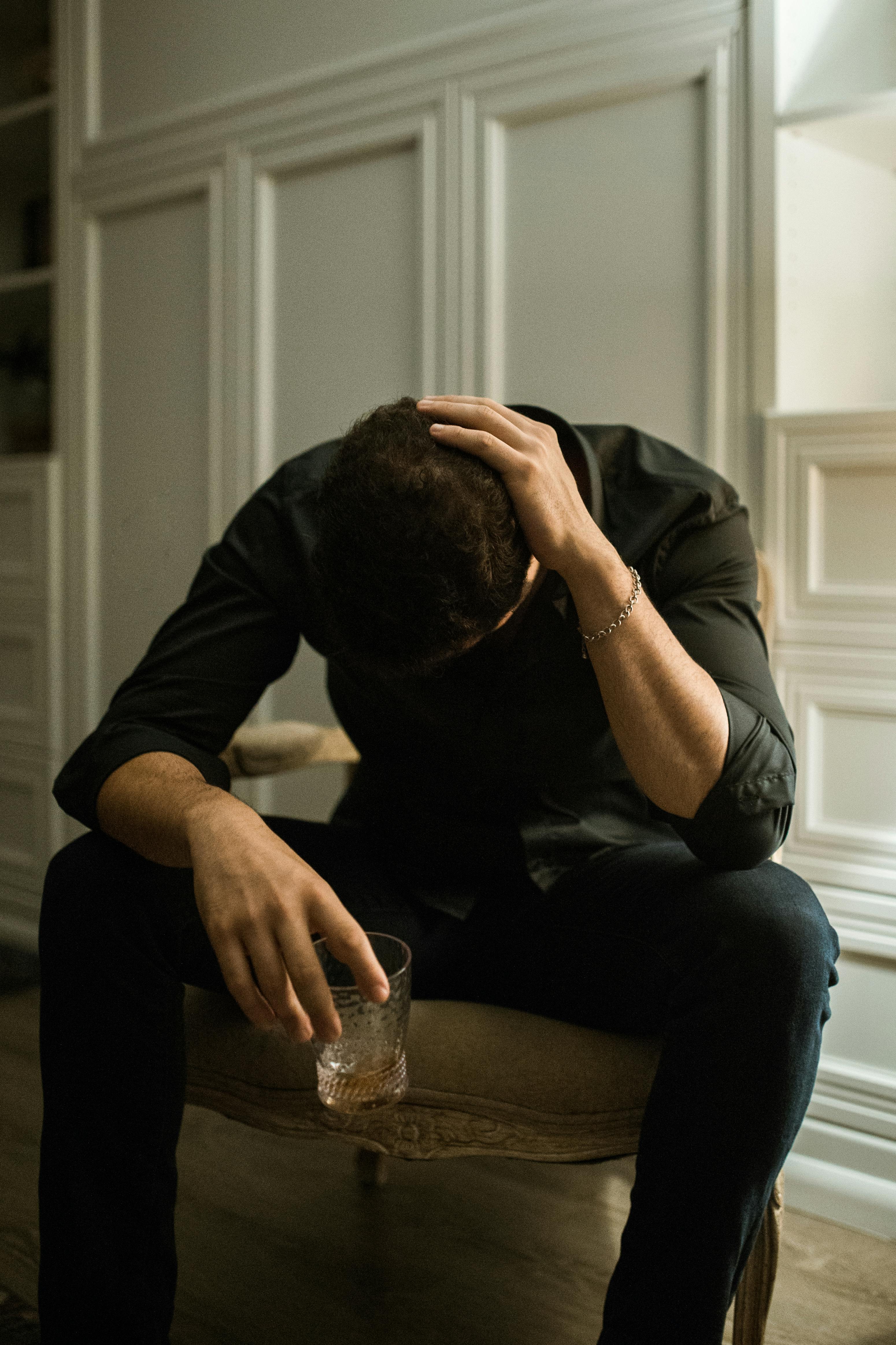 Un homme stressé | Source : Pexels