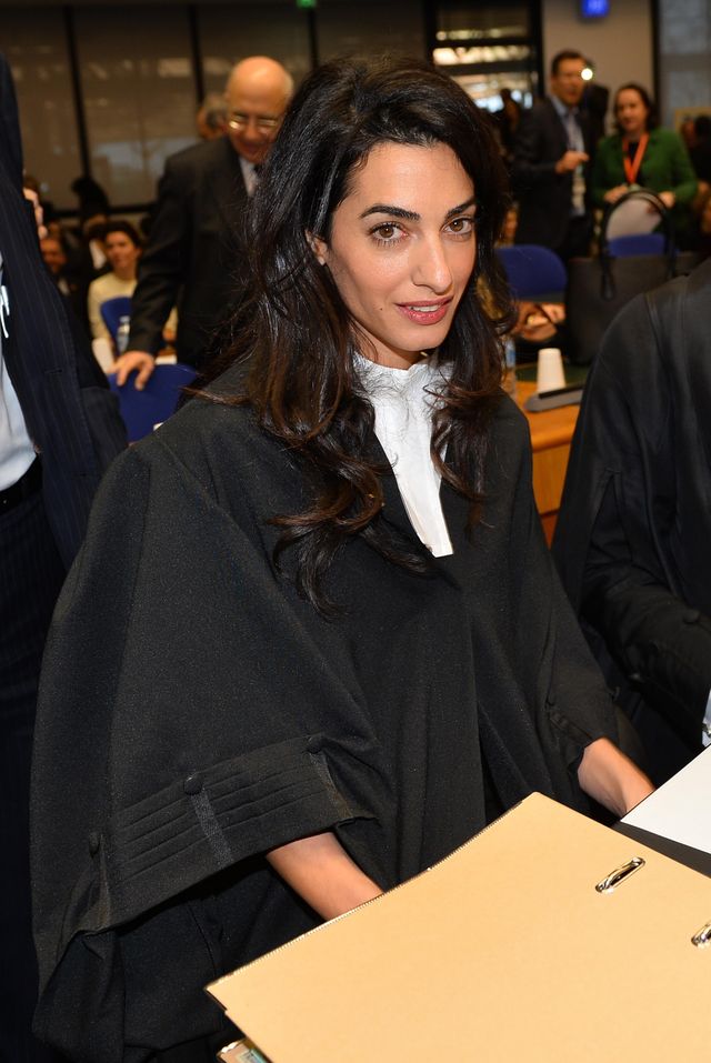 Amal Clooney à la Cour européenne des droits de l'homme le 28 janvier 2015 à Strasbourg, France | Source : Getty Images