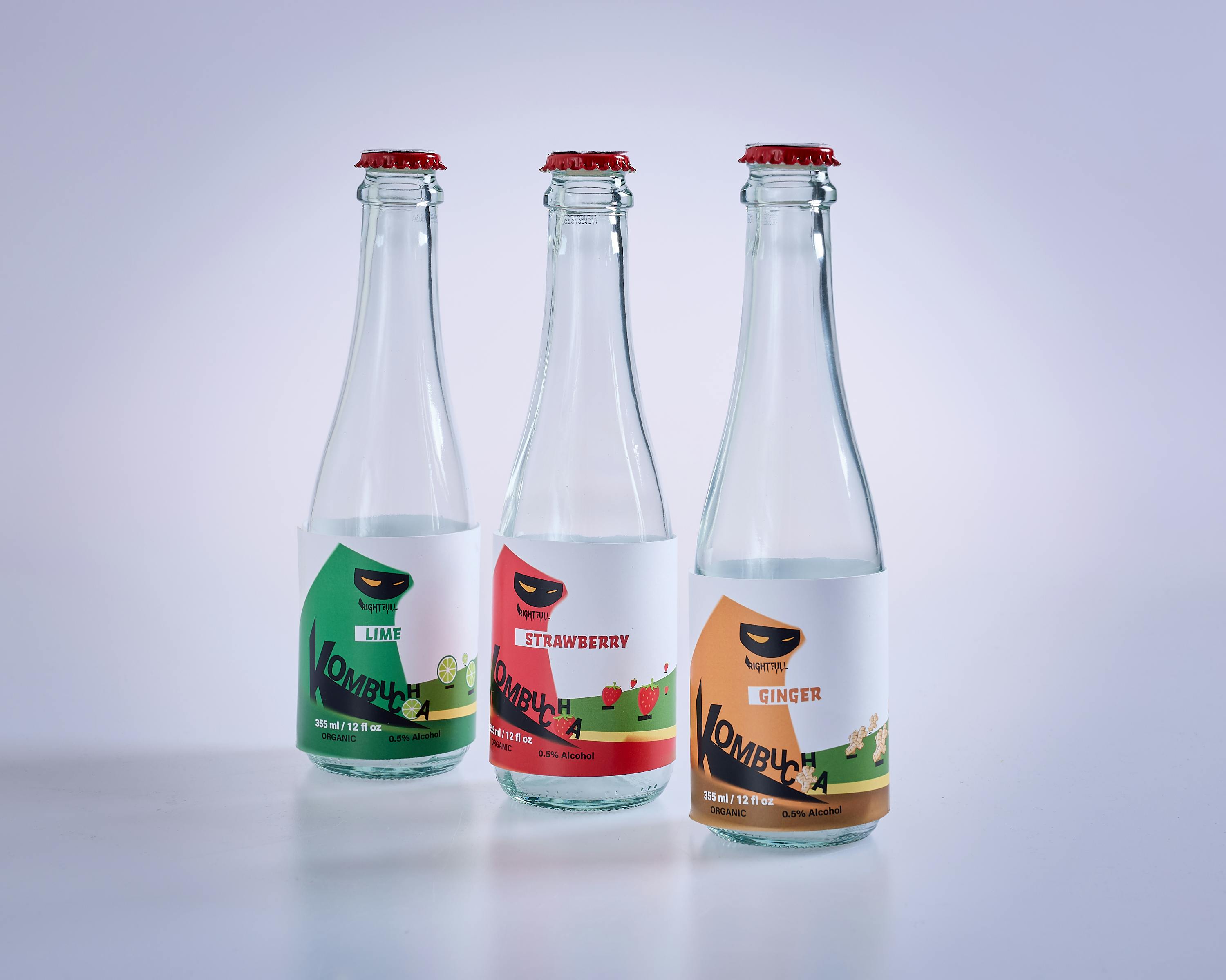 Bouteilles de kombucha sur un comptoir | Source : Pexels