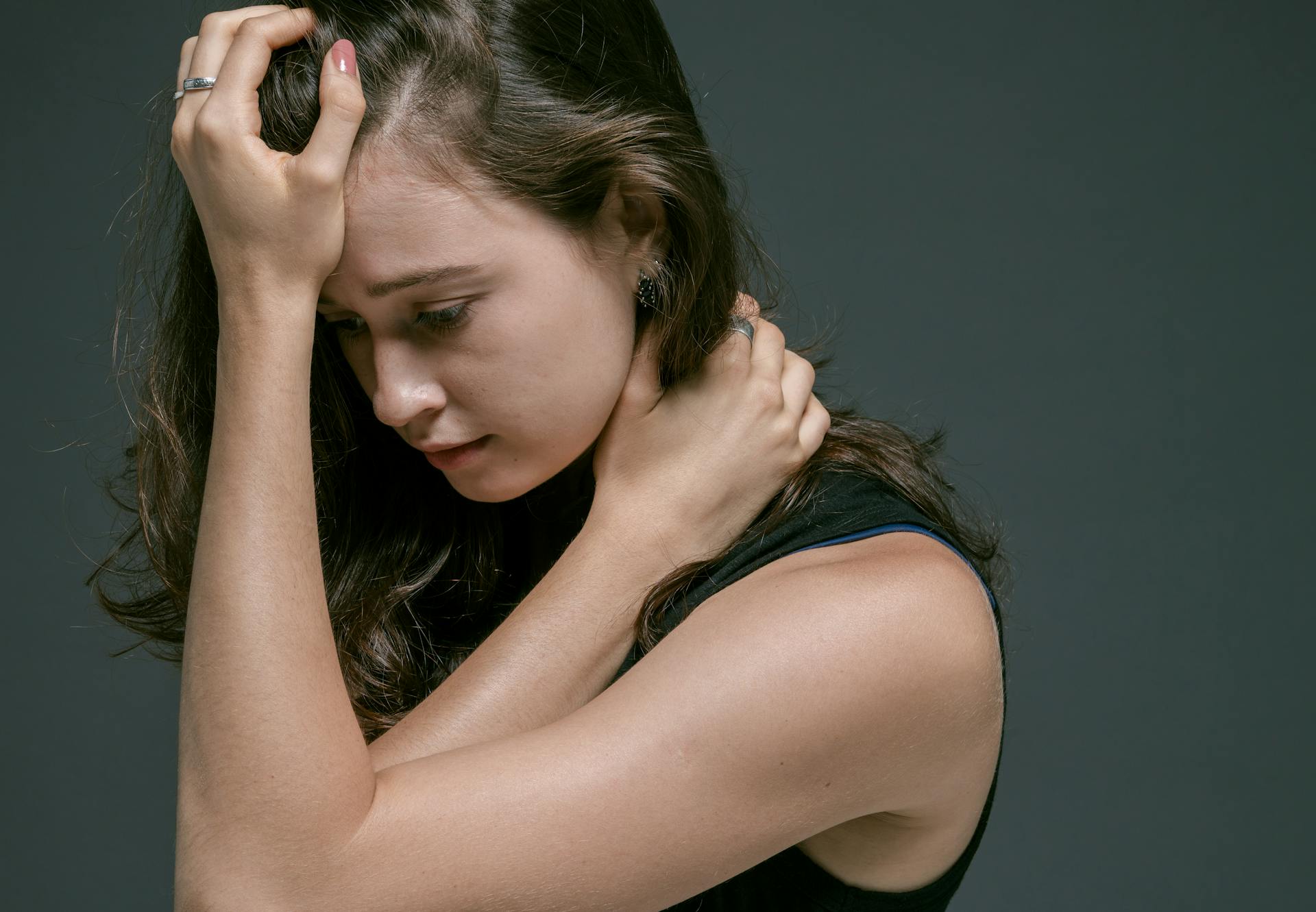Une femme inquiète | Source : Pexels