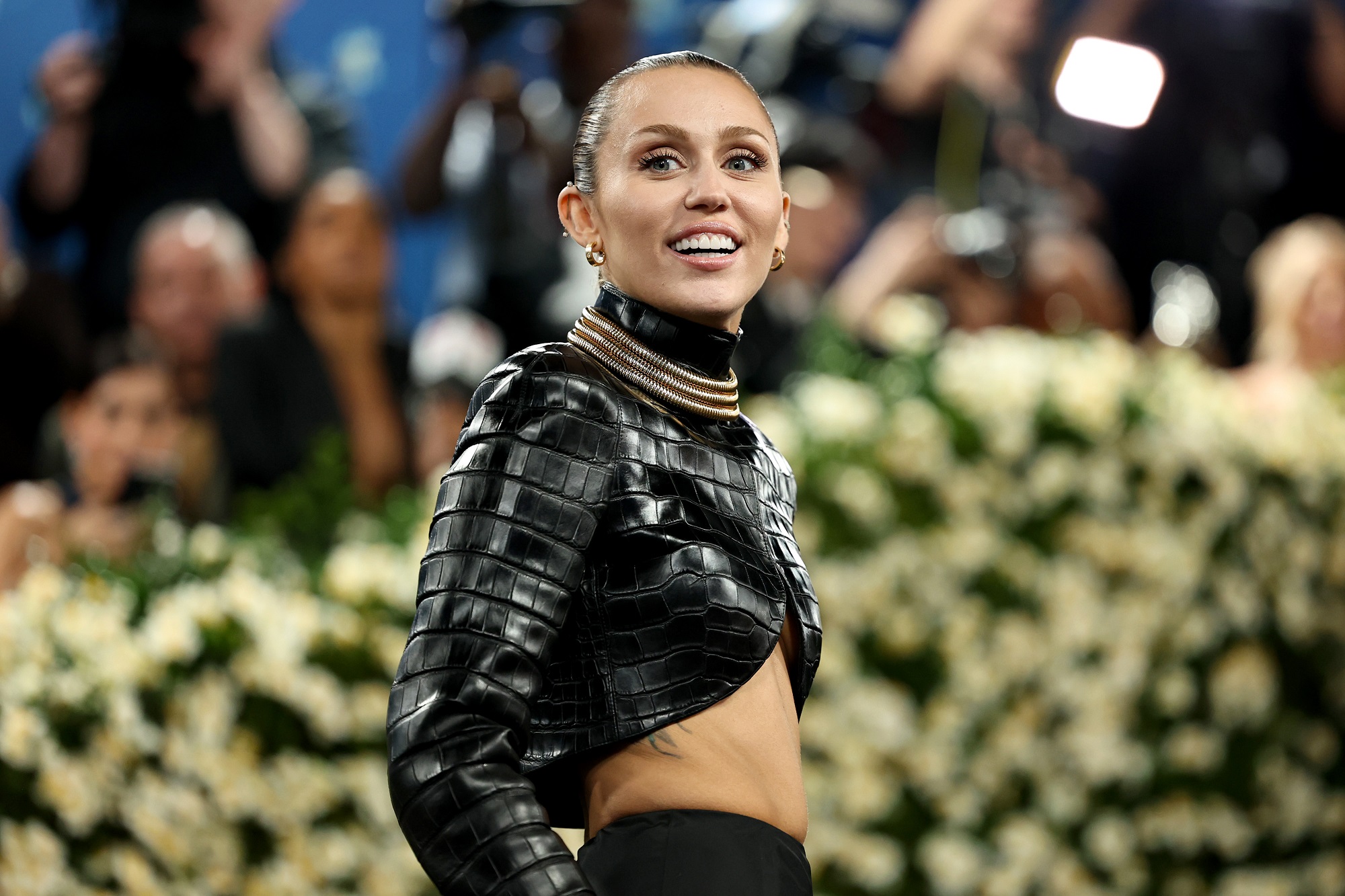 Miley Cyrus au Met Gala célébrant « Superfine : Tailoring Black Style » au Metropolitan Museum of Art le 5 mai 2025 à New York | Source : Getty Images