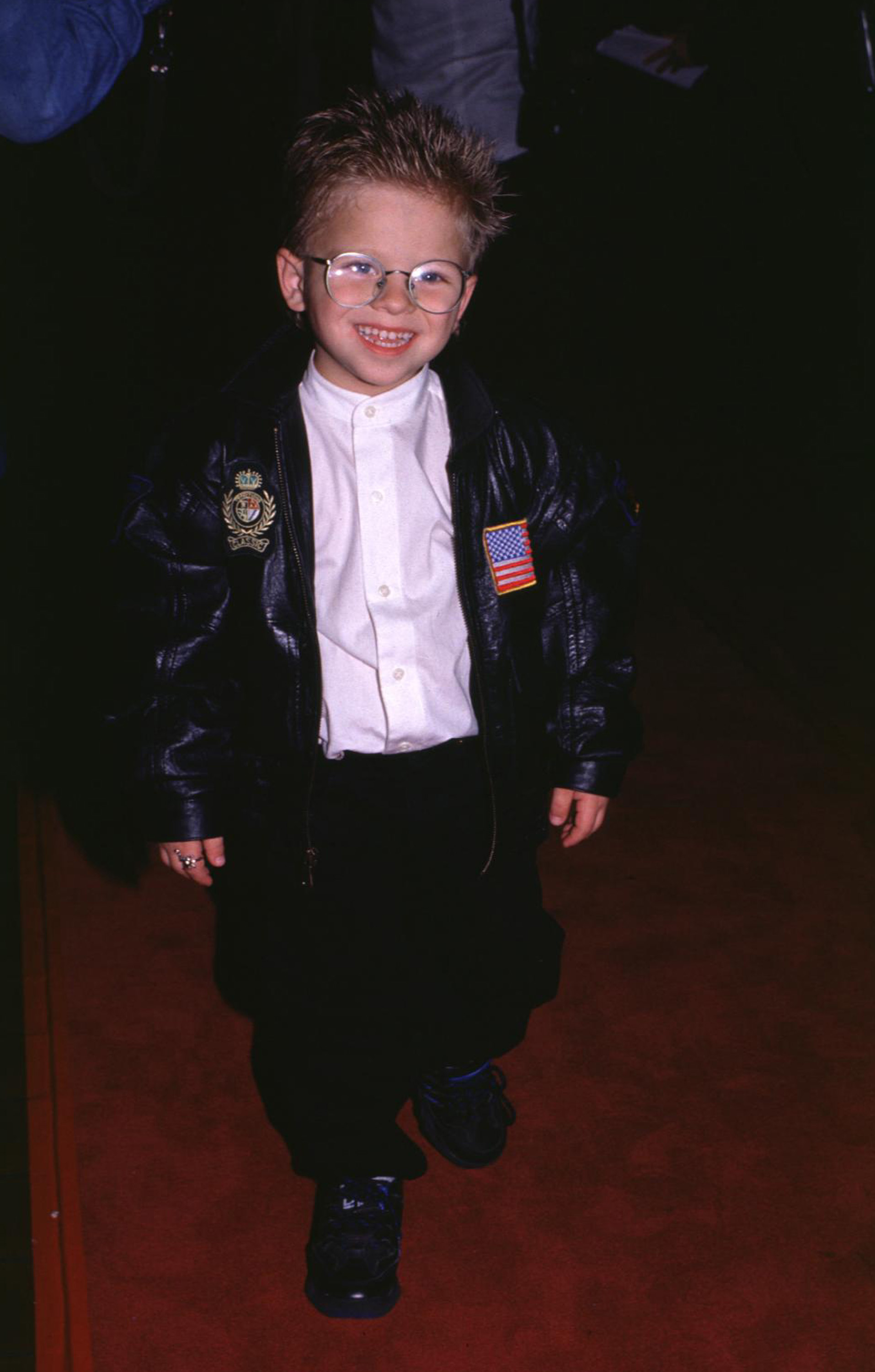 Jonathan Lipnicki lors de la première new-yorkaise du film « Jerry Maguire » en 1996. | Source : Getty Images