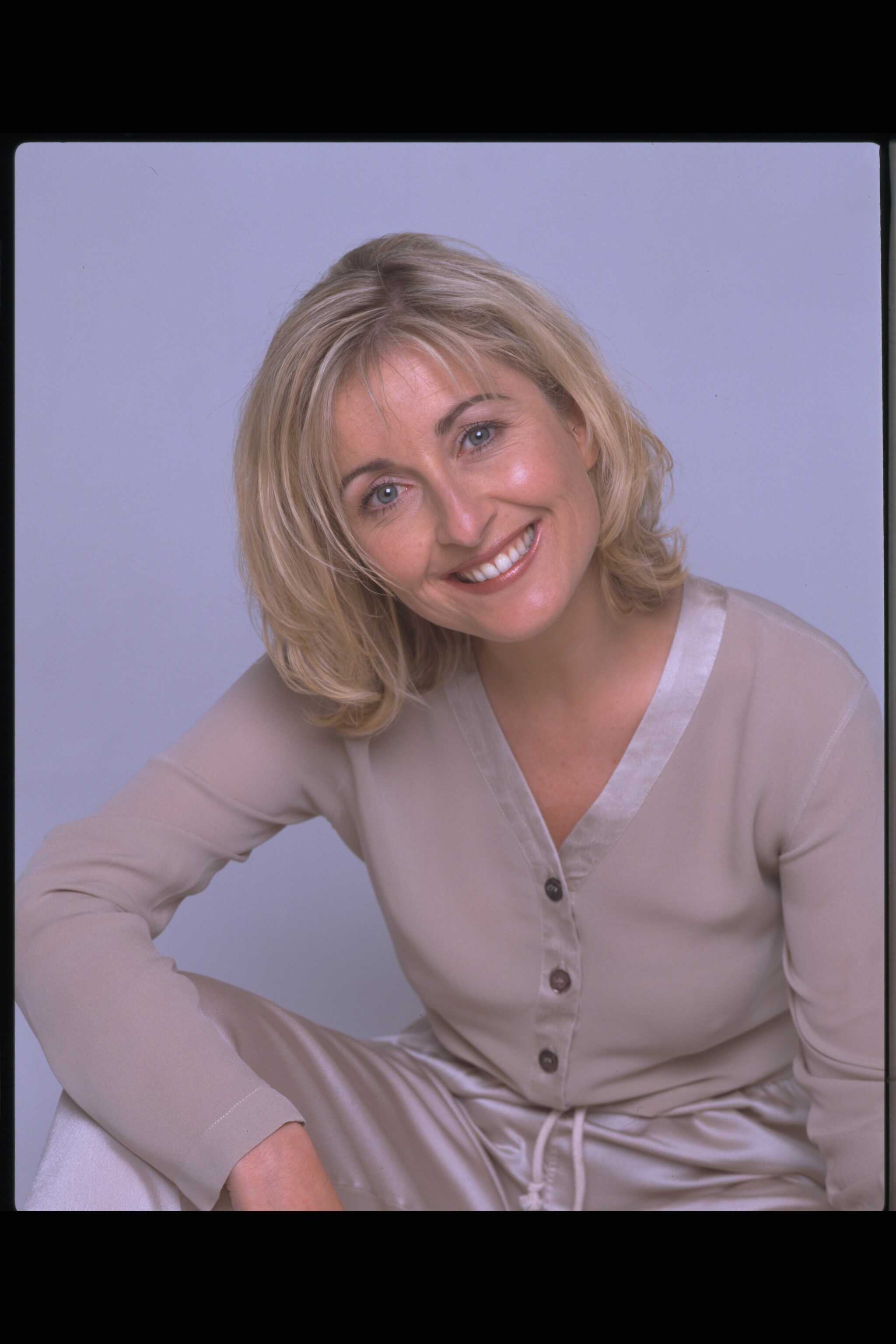 Fiona Phillips, présentatrice de GMTV, vers 1998 | Source : Getty Images