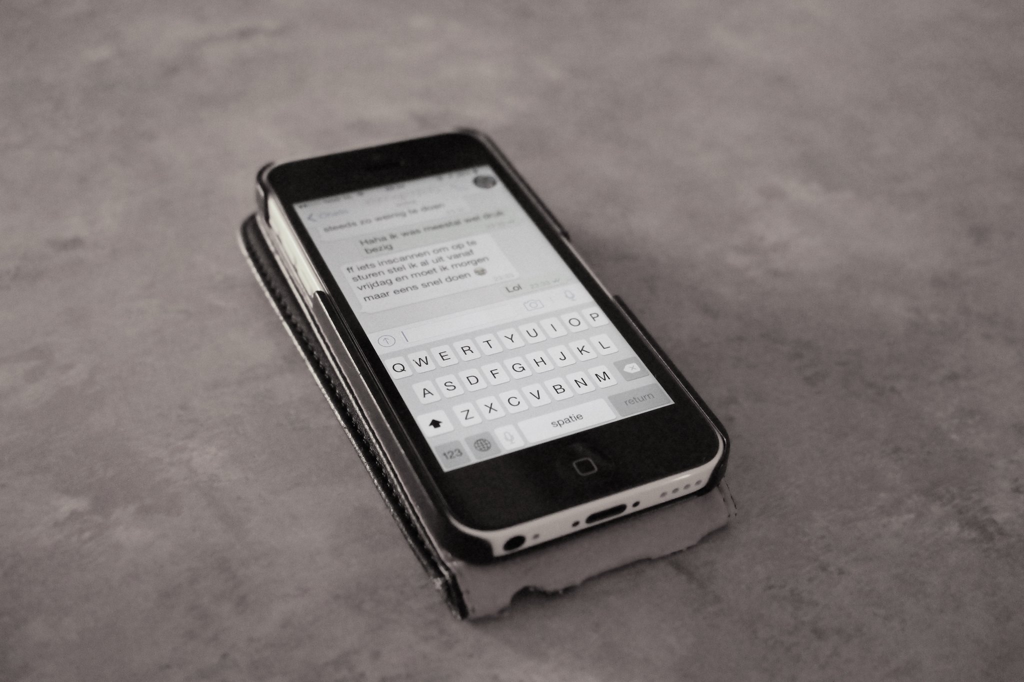 Messages textuels sur un smartphone | Source : Flickr