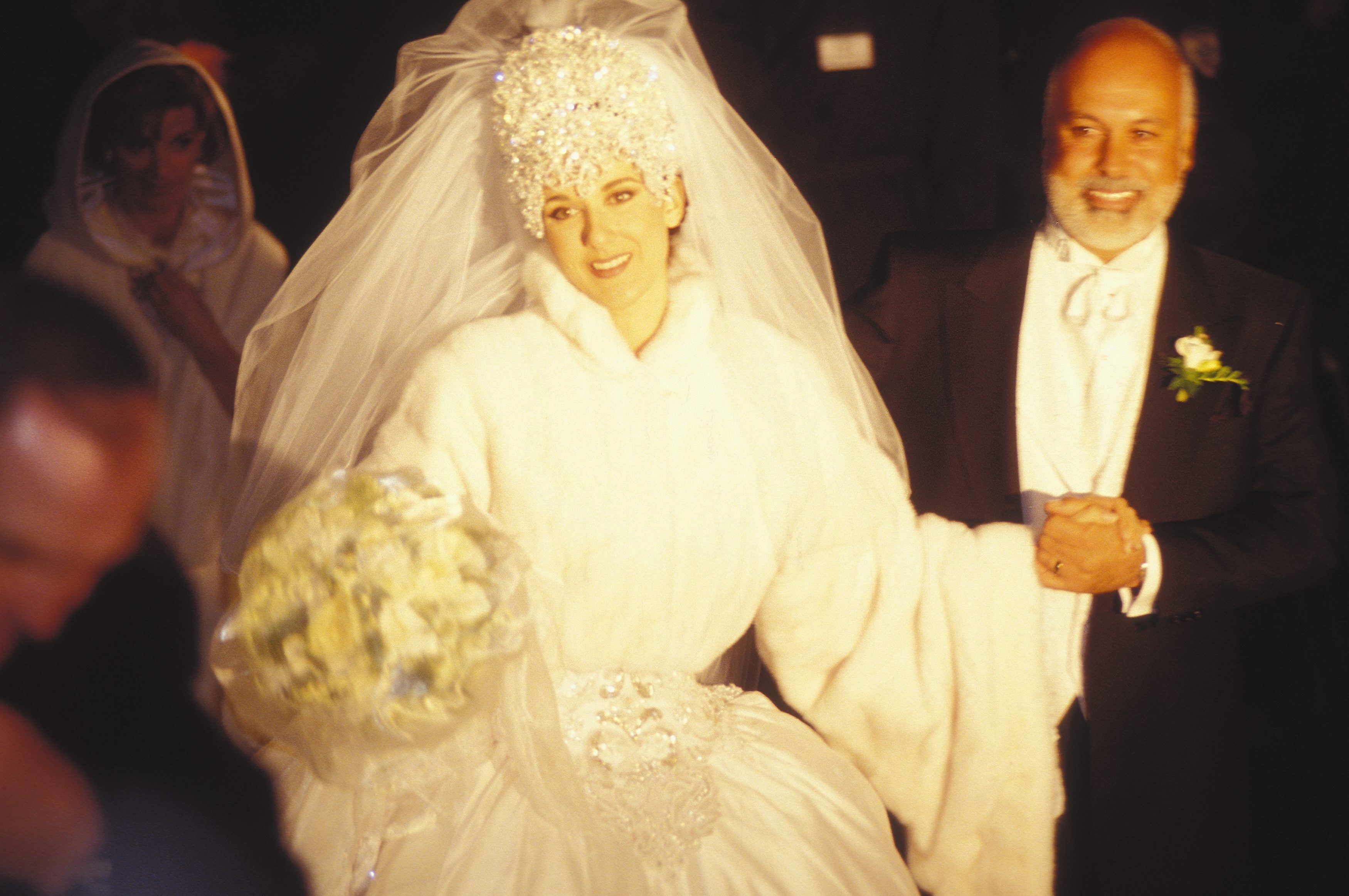 Céline Dion et René Angélil le jour de leur mariage, le 15 décembre 1994, à Montréal, au Canada. | Source : Getty Images
