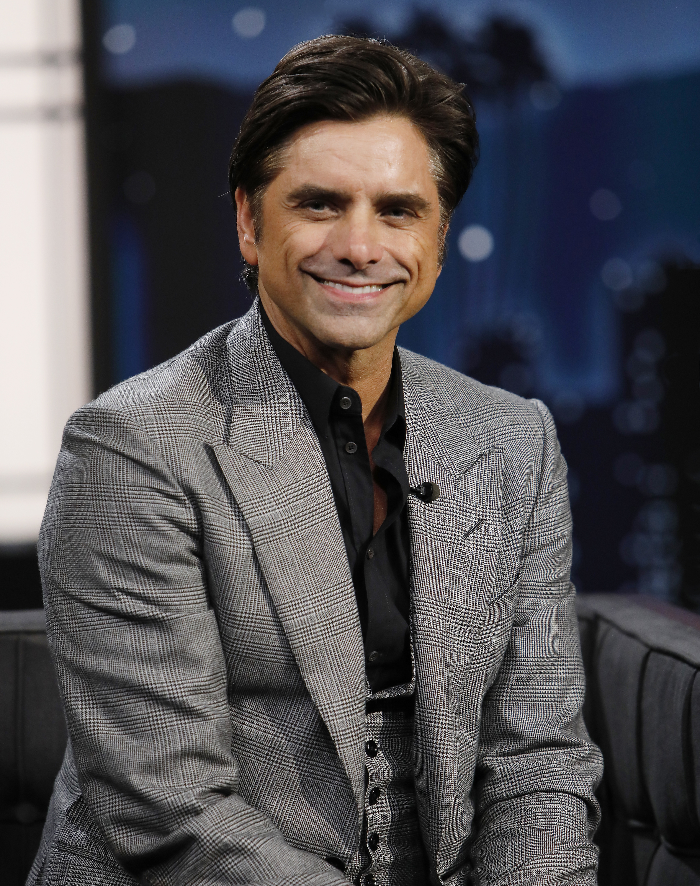John Stamos apparaît en tant qu'invité dans l'émission « Jimmy Kimmel Live ! » diffusée sur ABC à Los Angeles, en Californie, le 4 octobre 2021 | Source : Getty Images