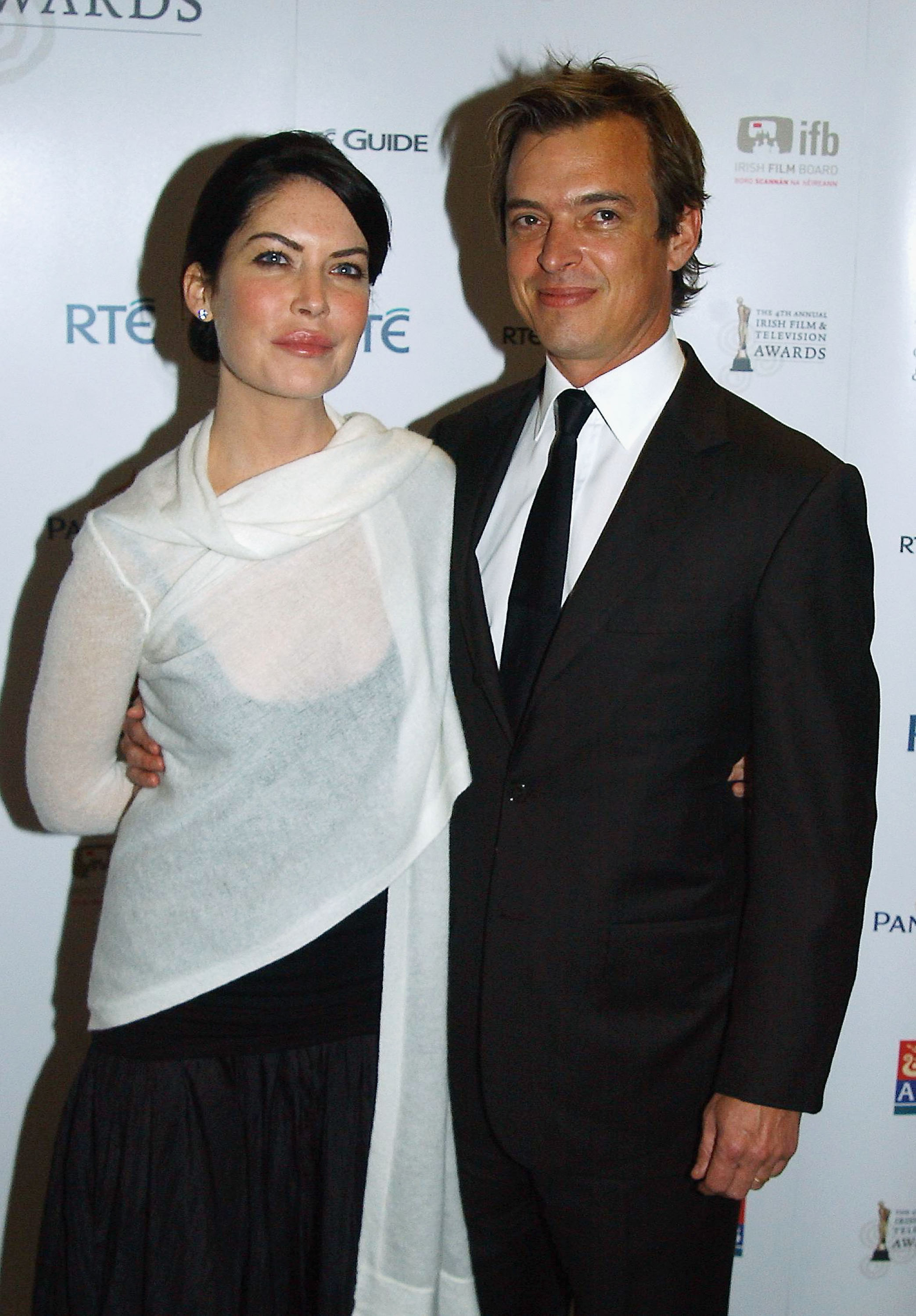 Lara Flynn Boyle et son mari Donald Ray Thomas assistent à la 4e édition des Irish Film and Television Awards | Source : Getty Images