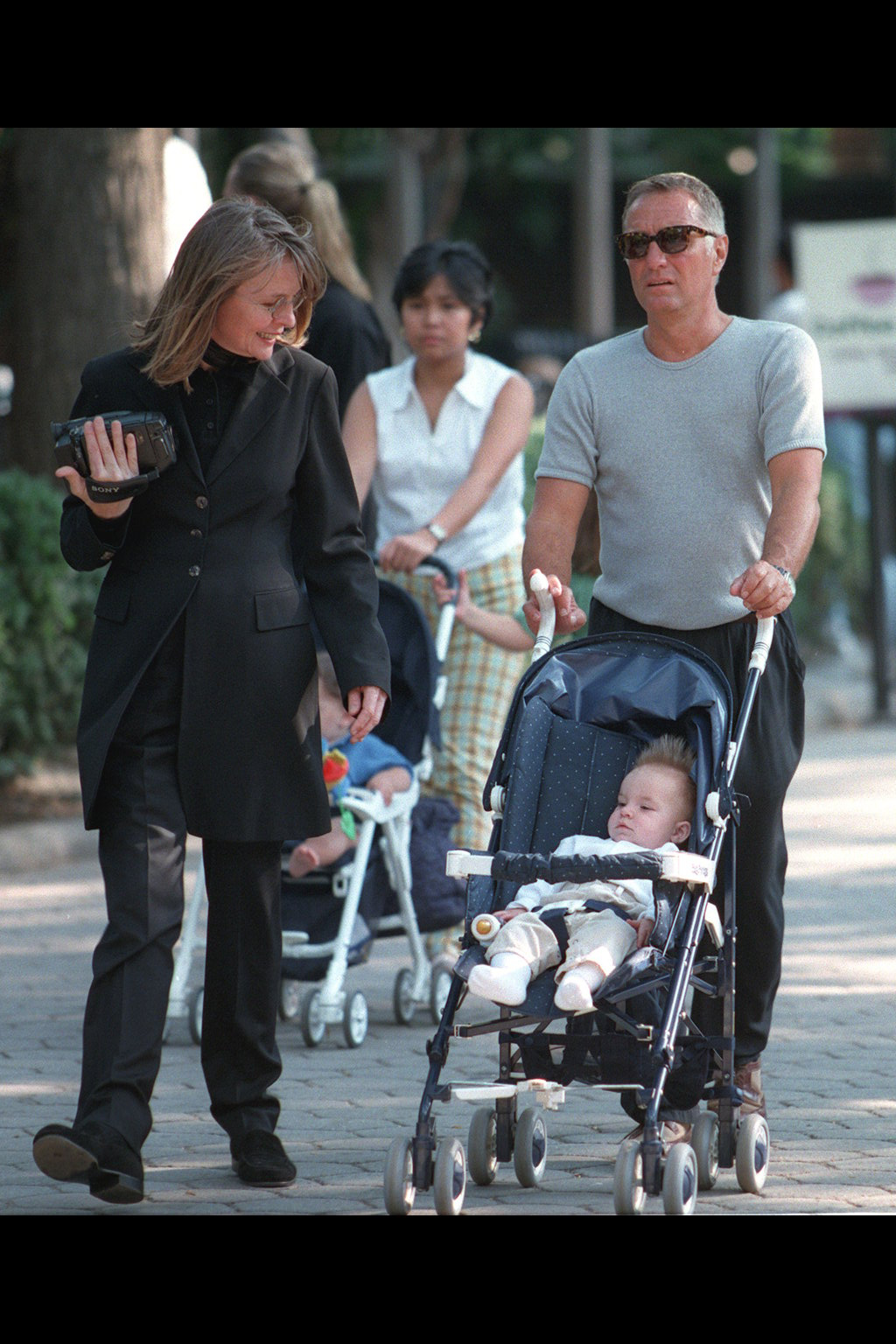 Diane Keaton et sa famille photographiés en 1996. | Source : Getty Images