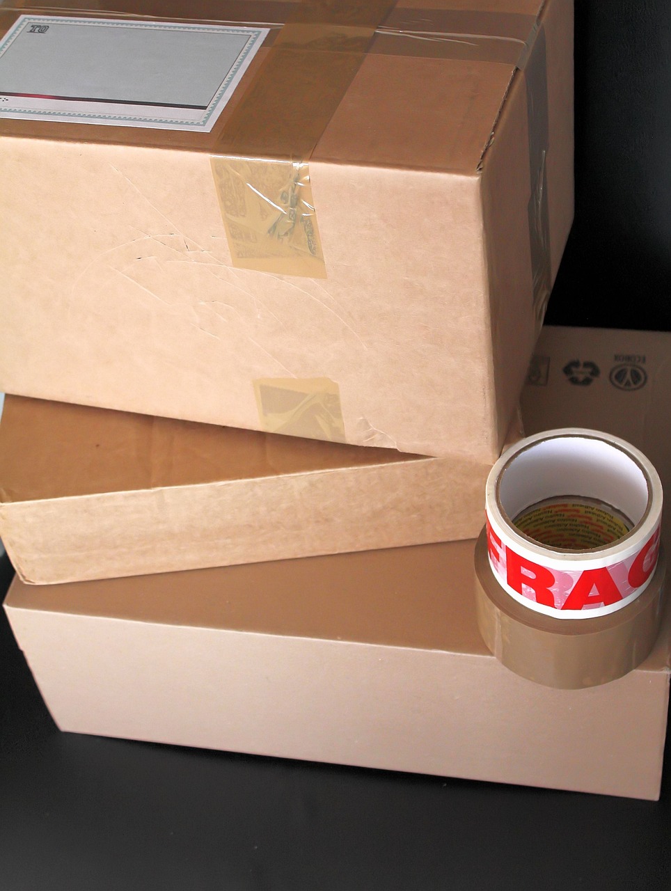 Une pile de cartons d'emballage | Source : Pixabay