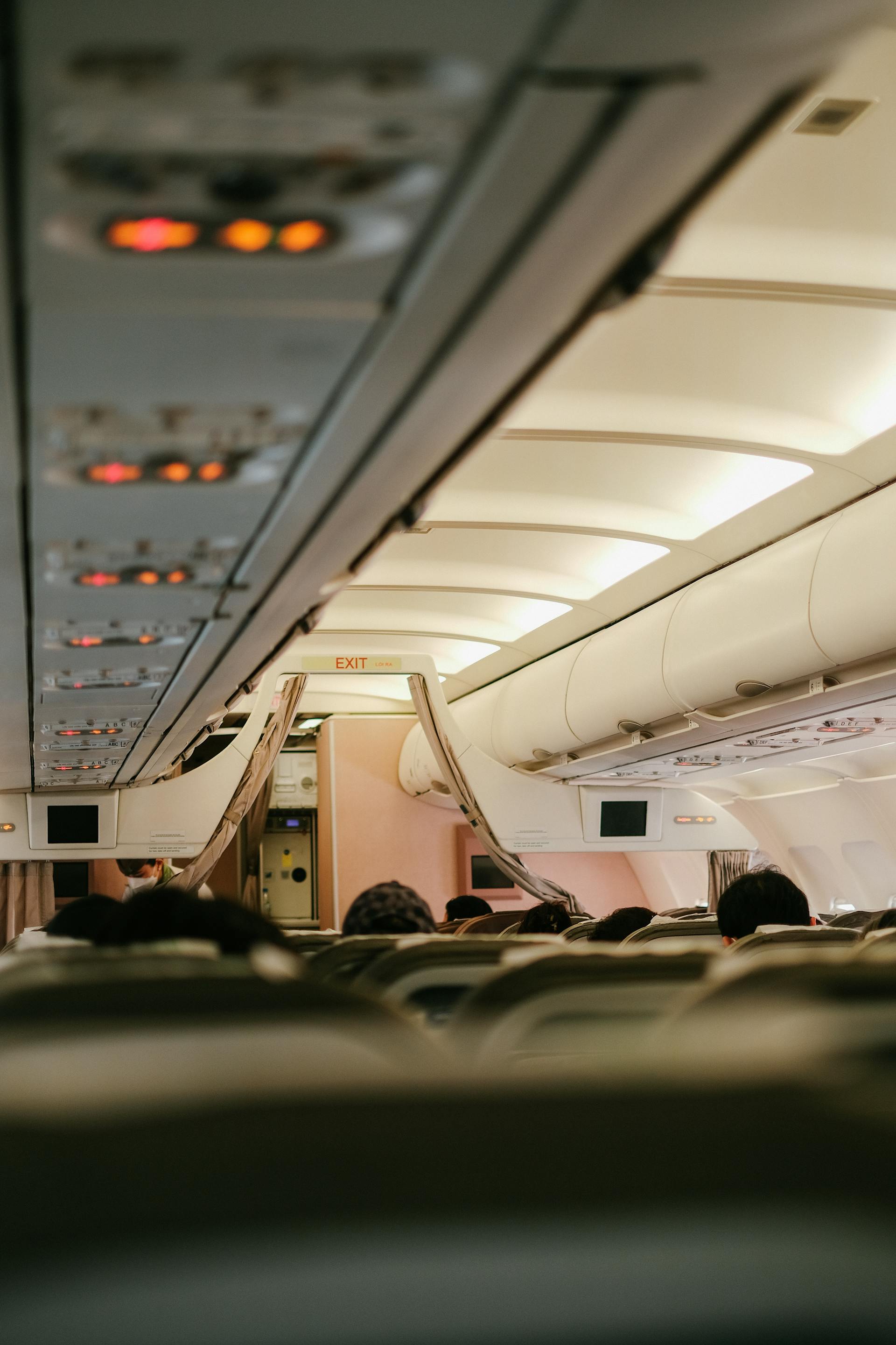 L'intérieur d'un avion | Source : Pexels