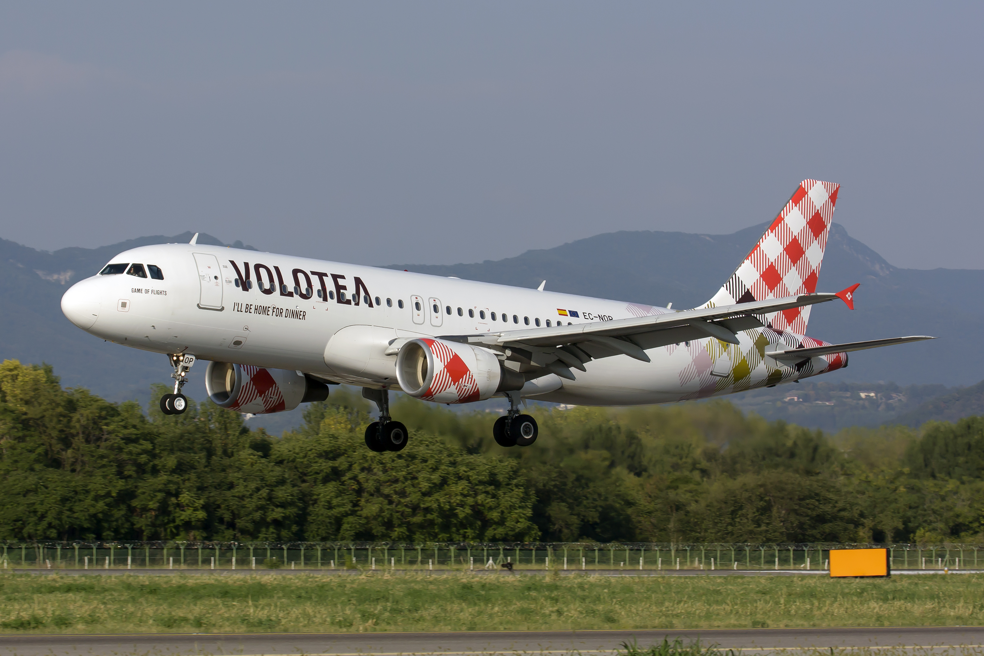 Un Airbus 320 de Volotea atterrit à l'aéroport de Milan Bergame I Image utilisée uniquement à des fins d'illustration I Source : Getty Images