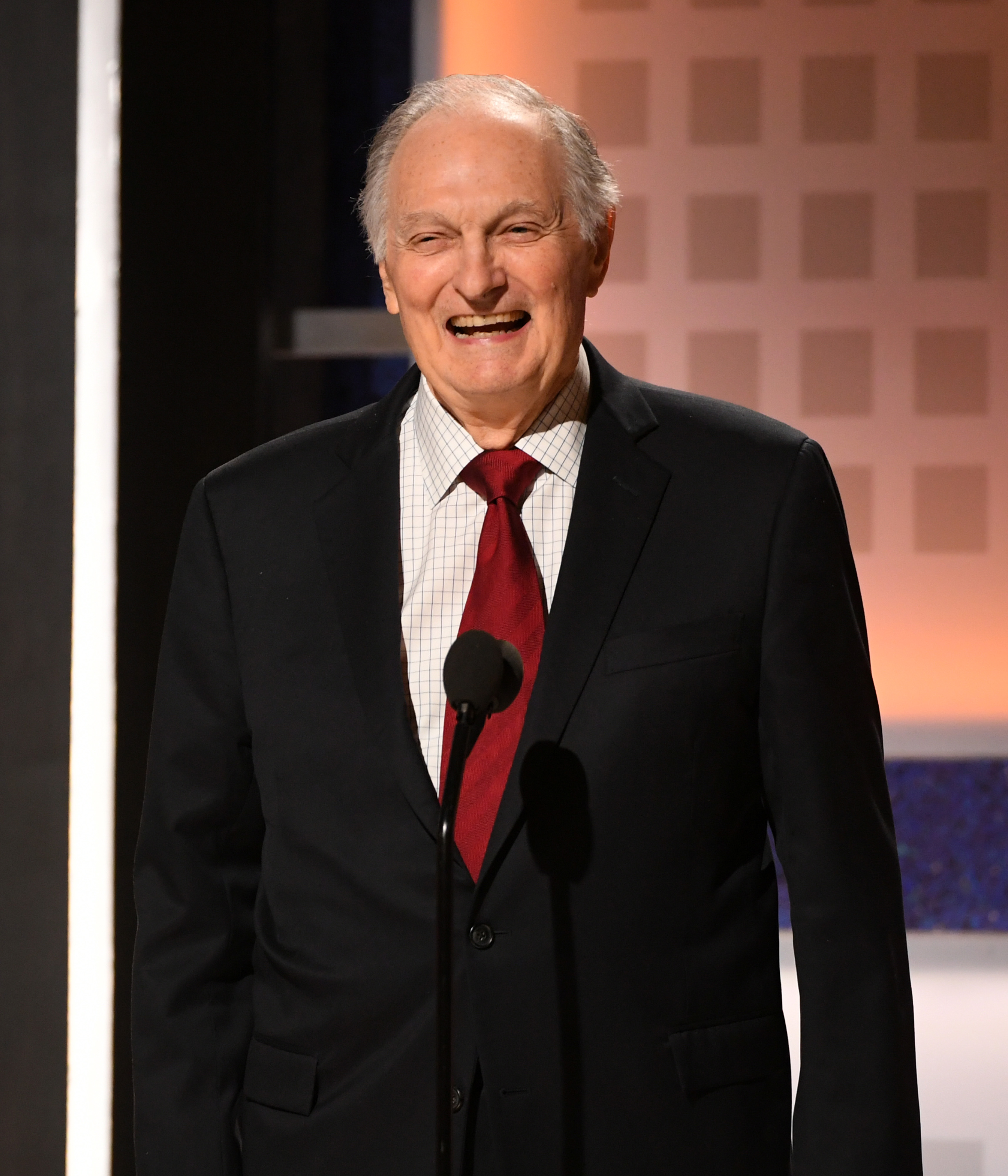 L'acteur s'exprime sur scène lors des 19e récompenses annuelles Movies For Grownups de AARP Le Magazine, le 11 janvier 2020 | Source : Getty Images